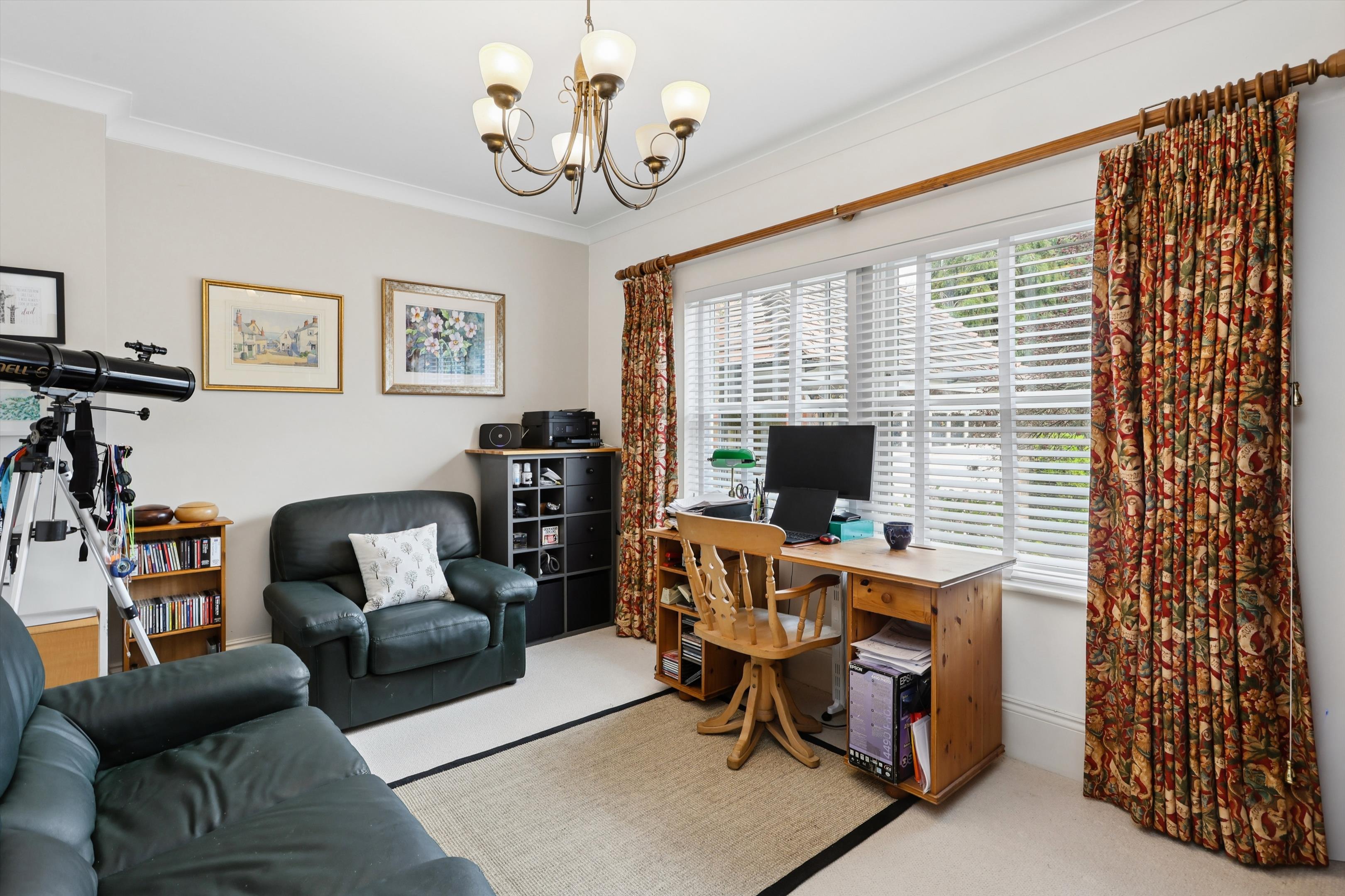 Beaconsfield Road, Claygate, Esher, Surrey KT10