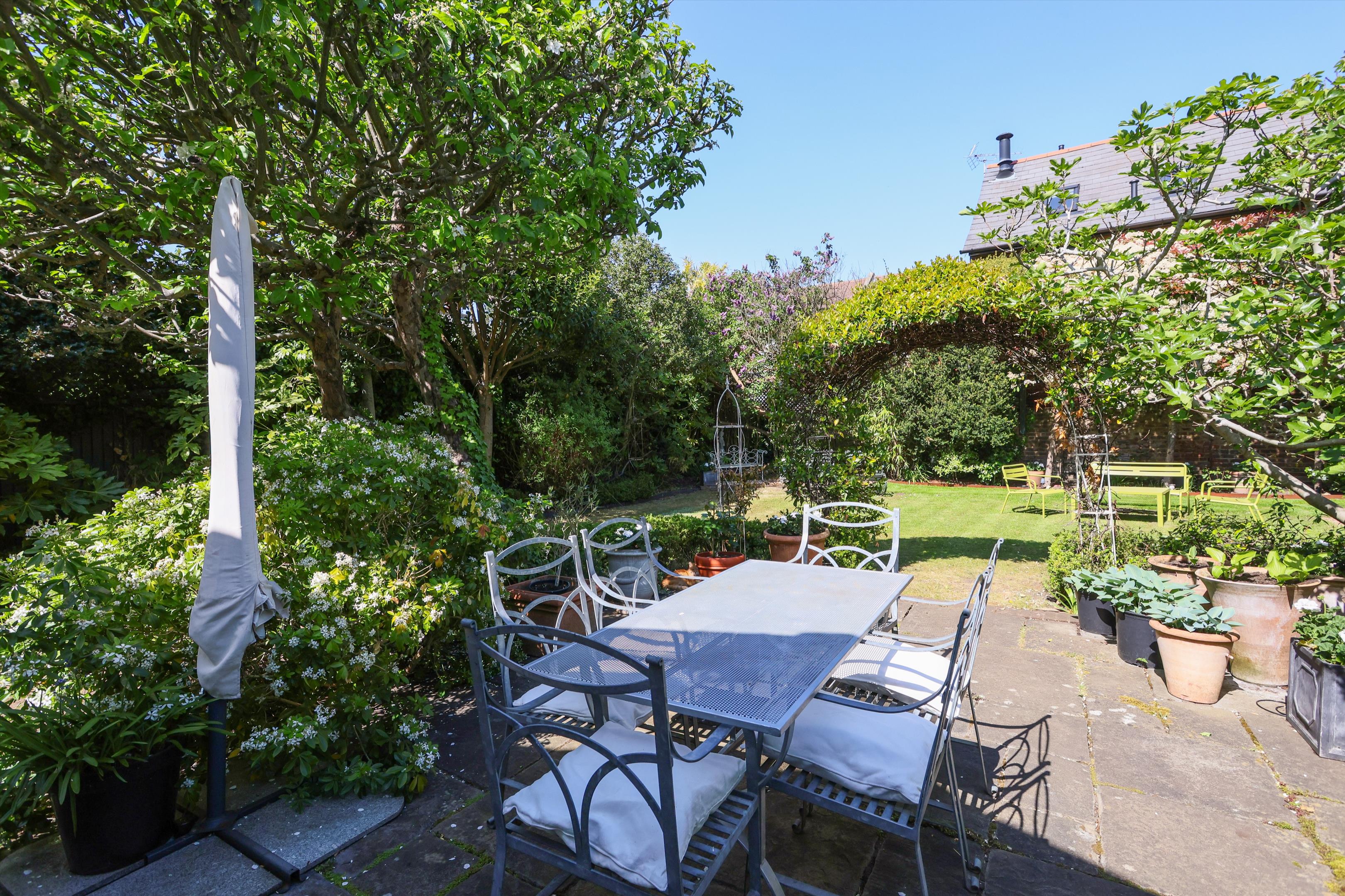 Palace Road, East Molesey, Surrey, KT8