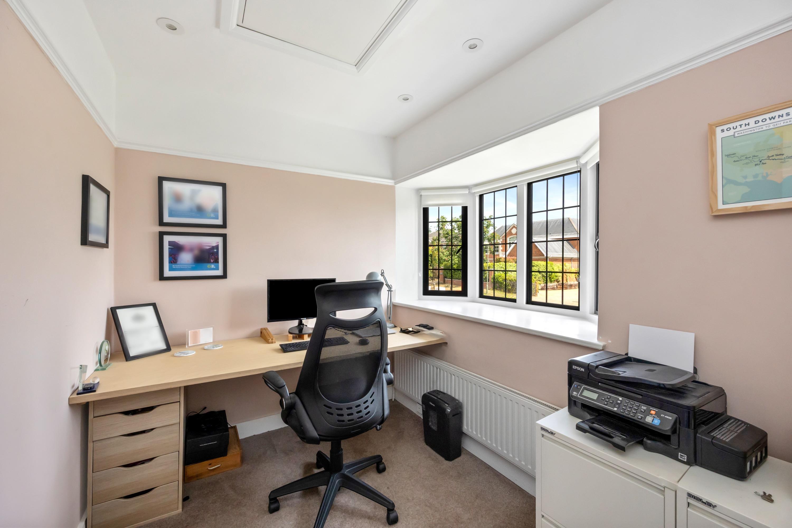 New Road, Esher, Surrey, KT10