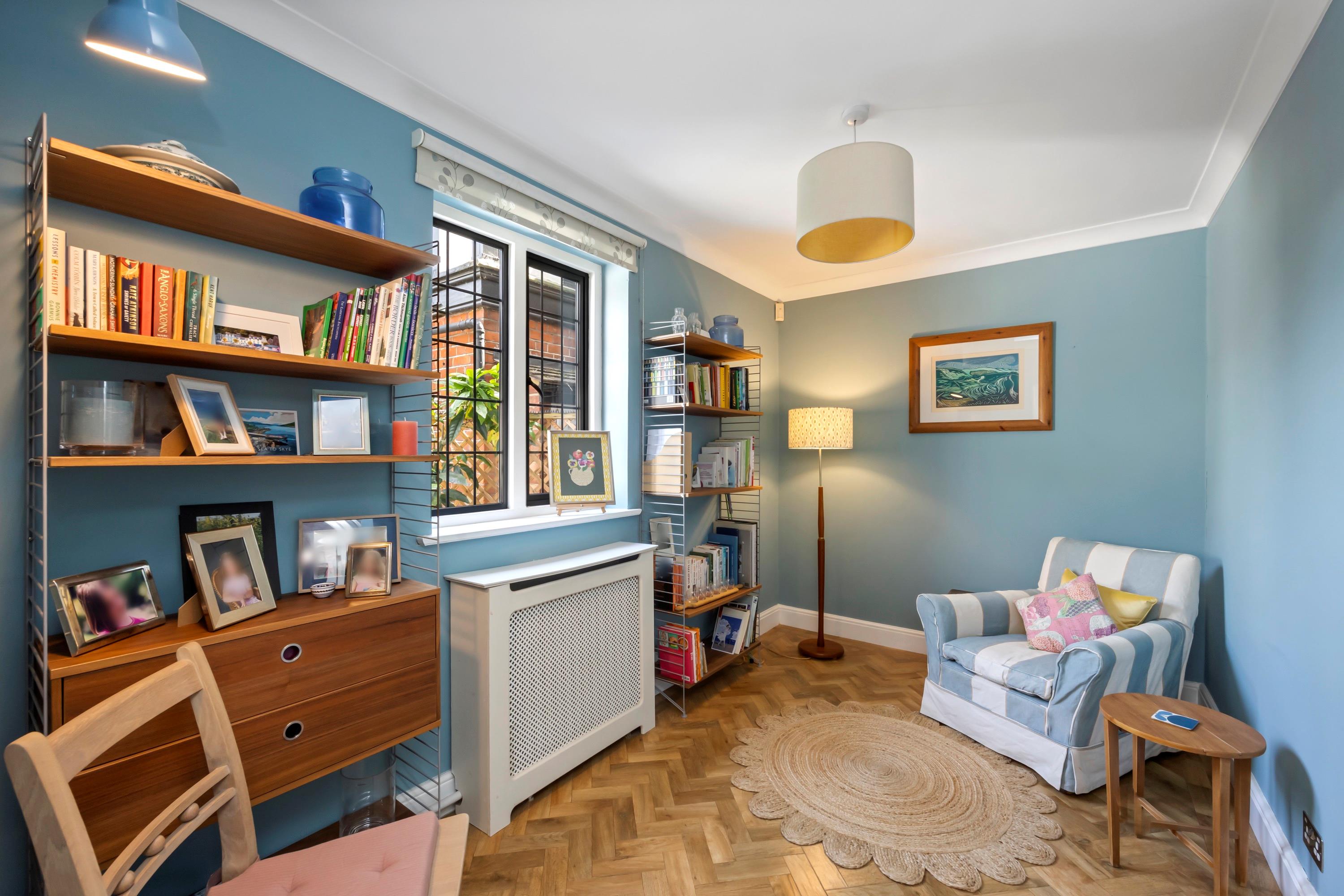 New Road, Esher, Surrey, KT10