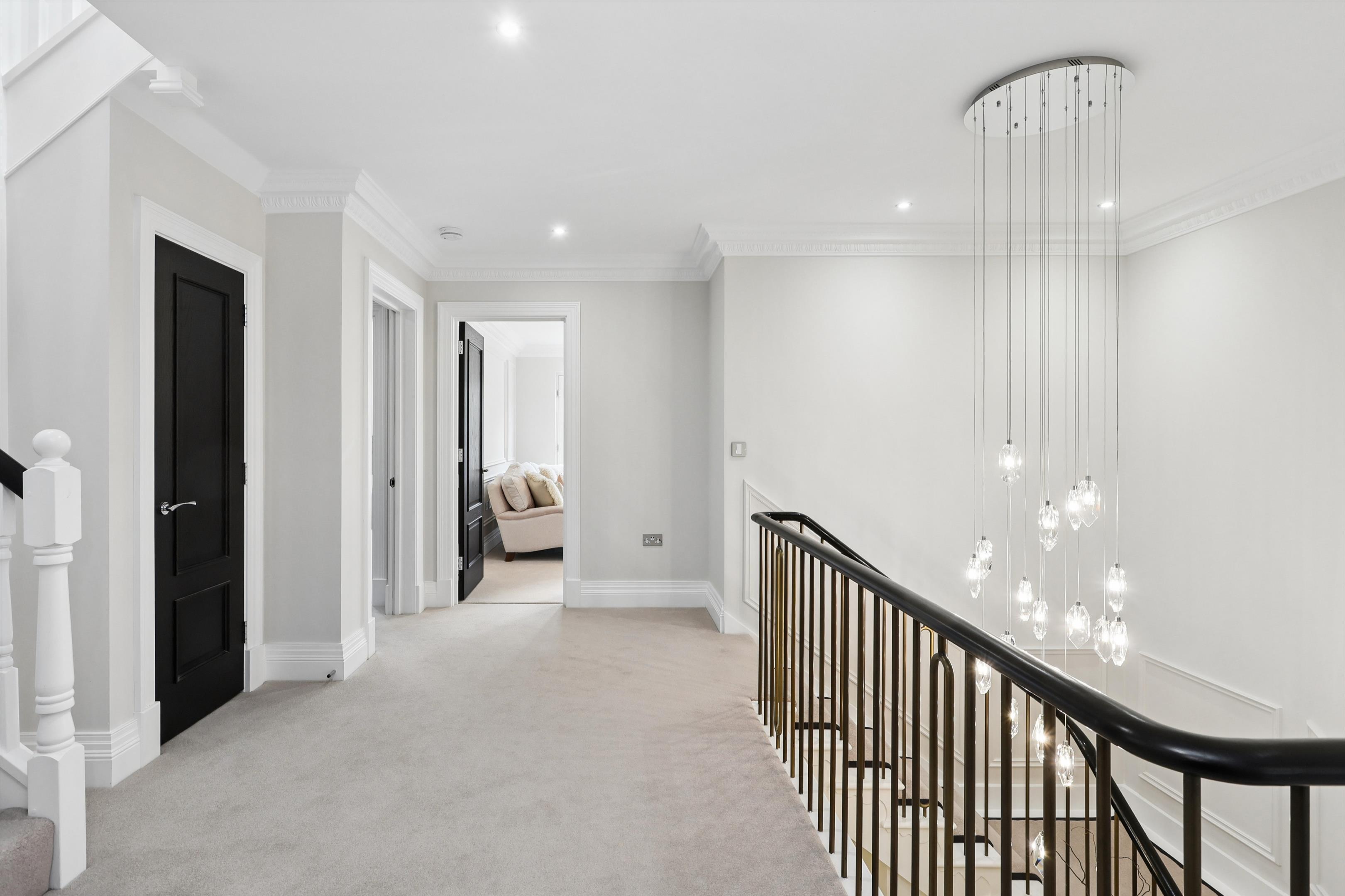 Woodlands Road, West Byfleet, Surrey KT14