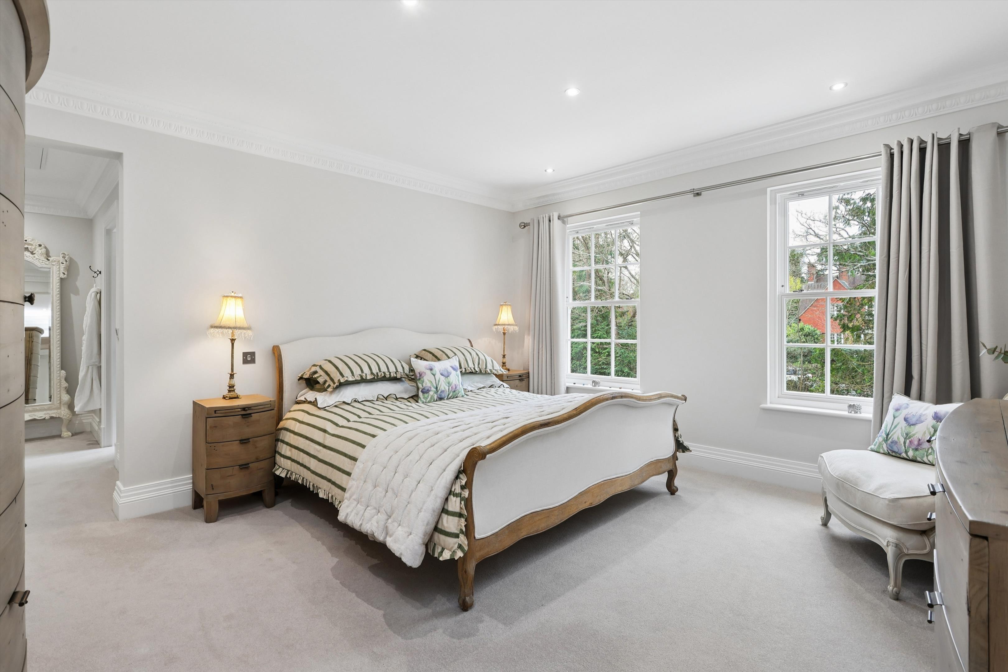 Woodlands Road, West Byfleet, Surrey KT14