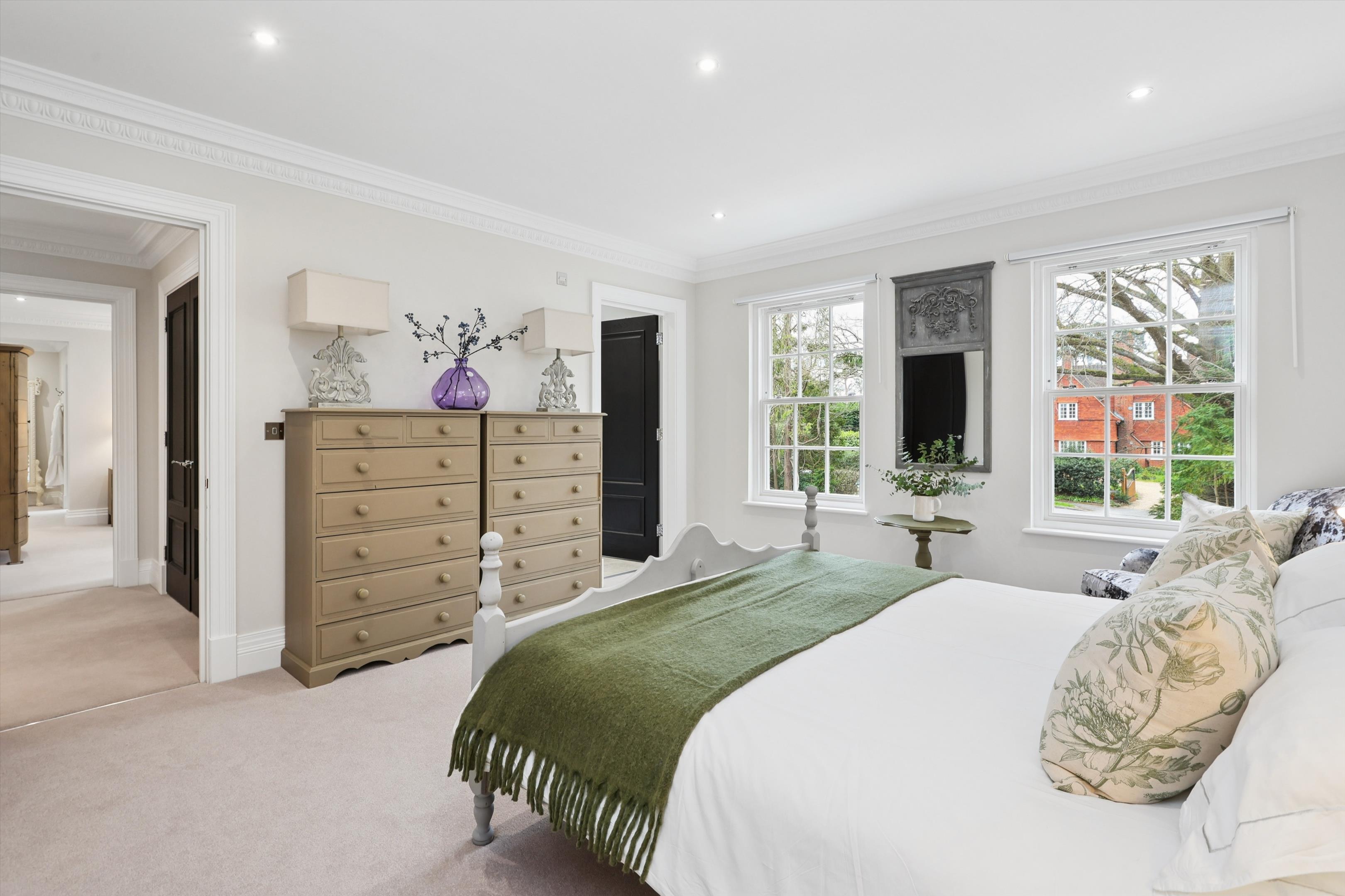 Woodlands Road, West Byfleet, Surrey KT14