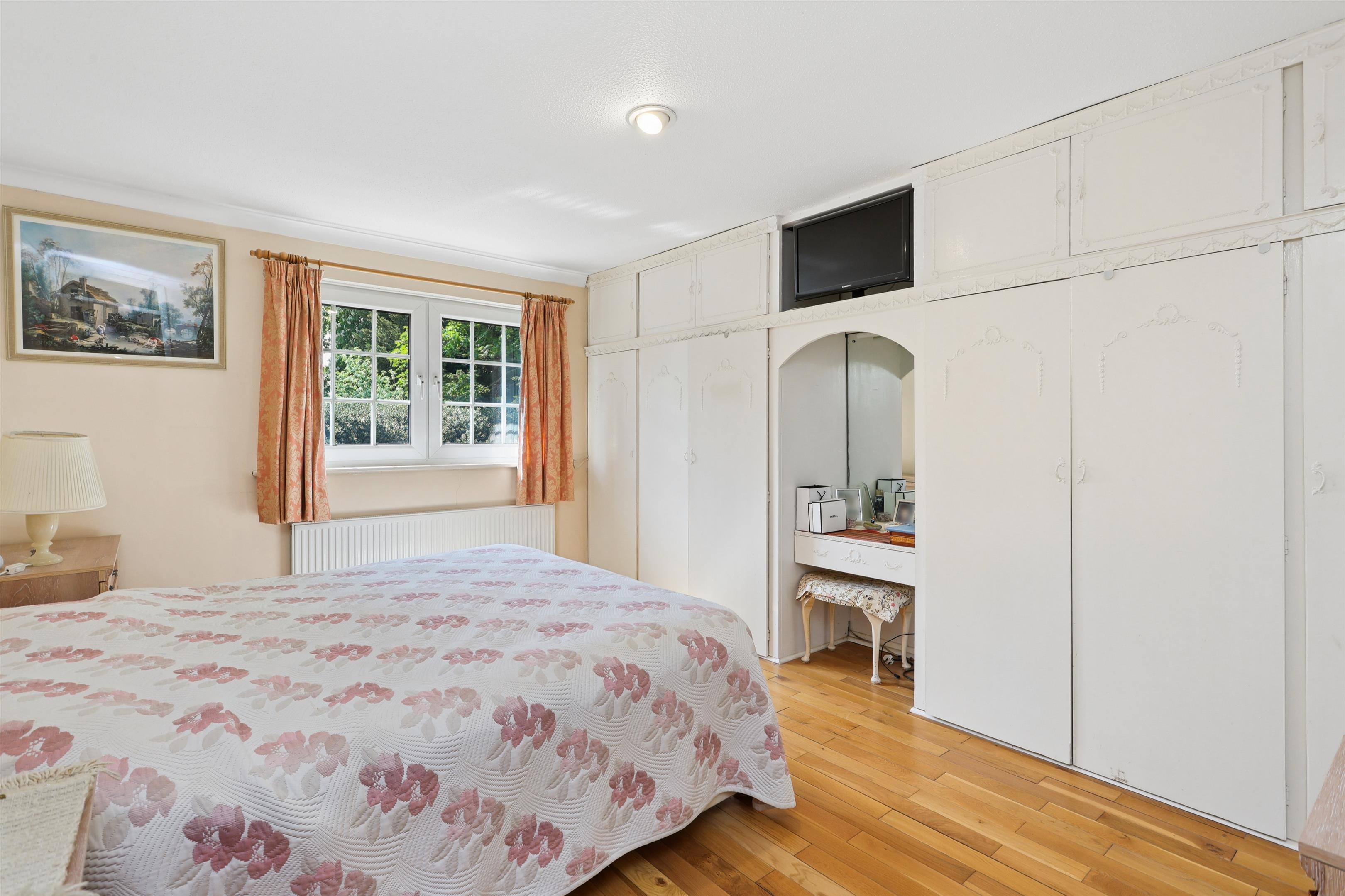 Westwood Close, Esher, Surrey KT10
