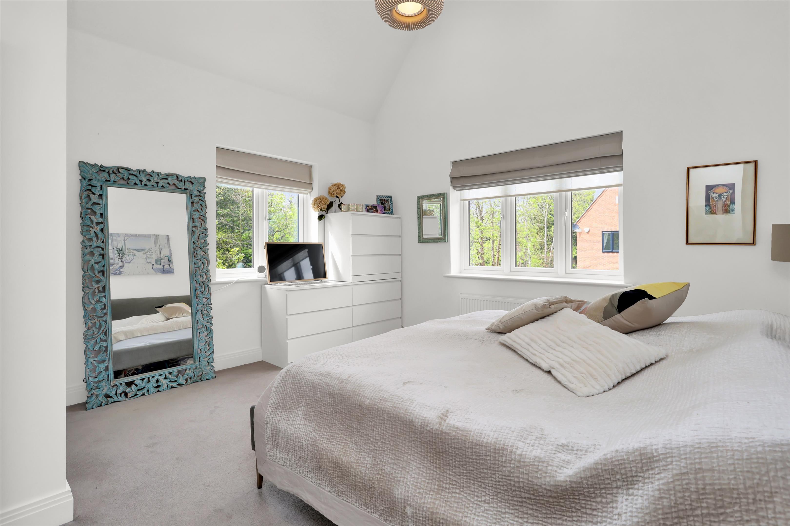 Bridges Avenue, East Molesey, Surrey KT8