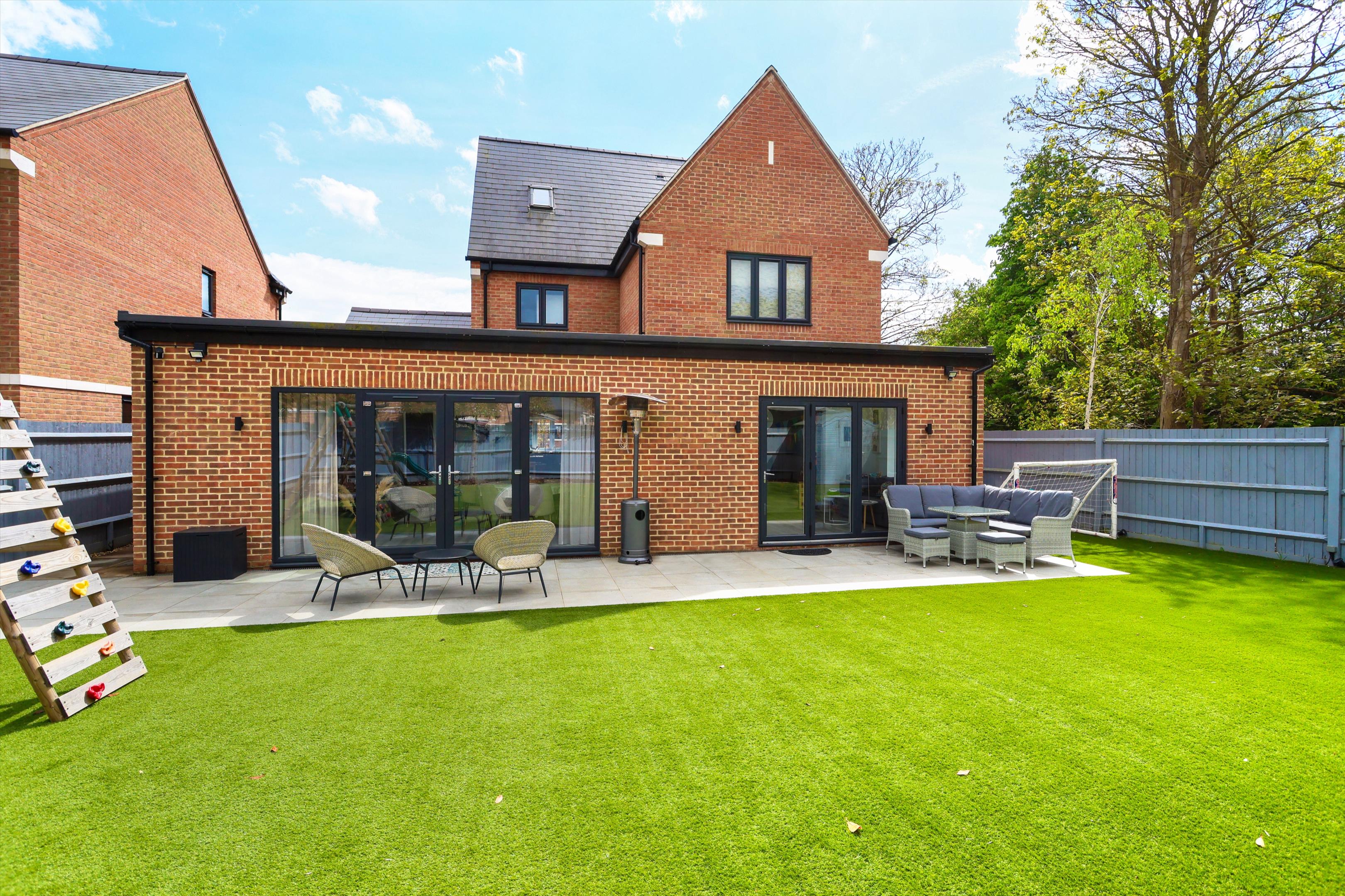 Bridges Avenue, East Molesey, Surrey KT8