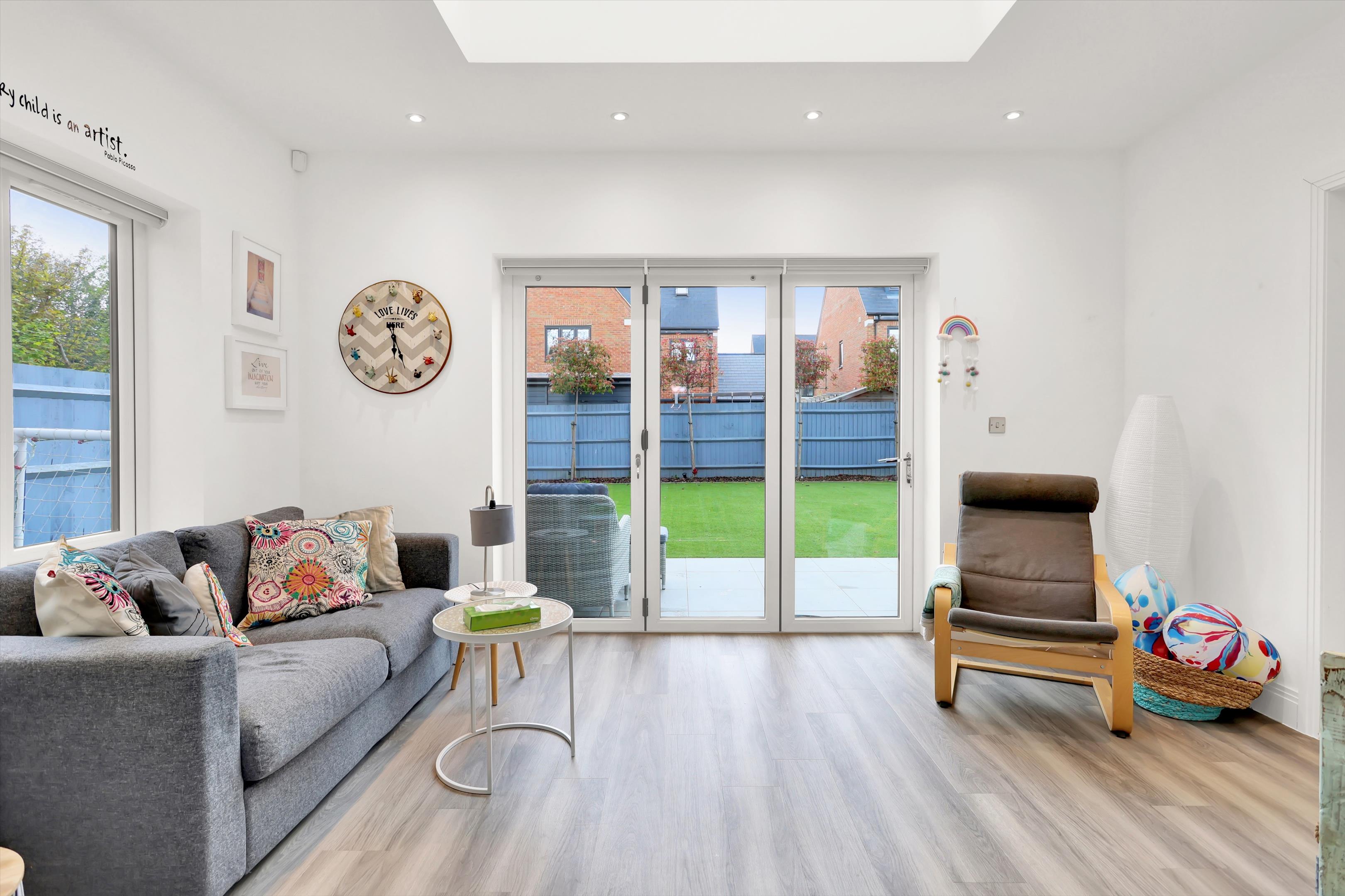 Bridges Avenue, East Molesey, Surrey KT8
