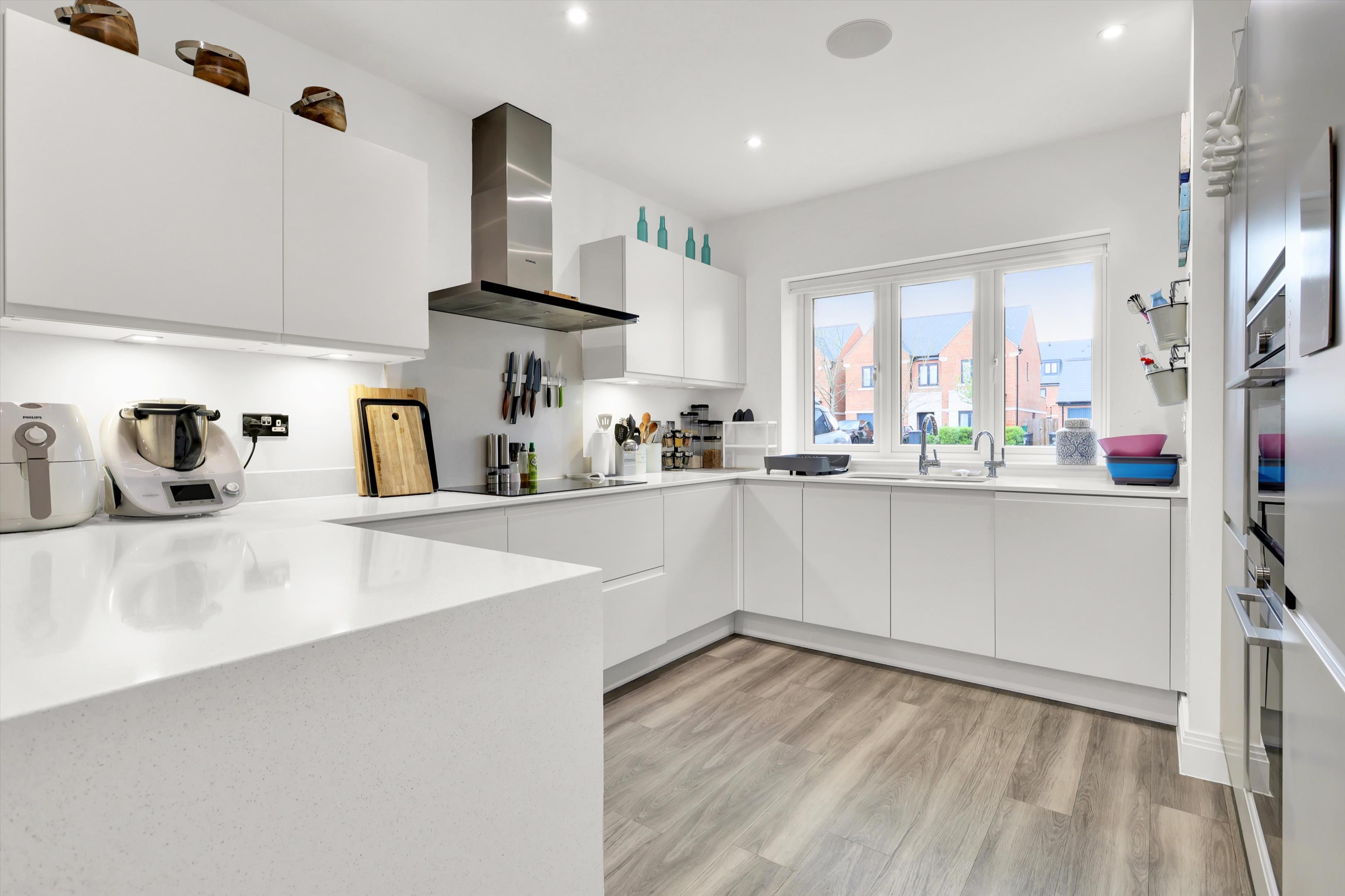 Bridges Avenue, East Molesey, Surrey KT8