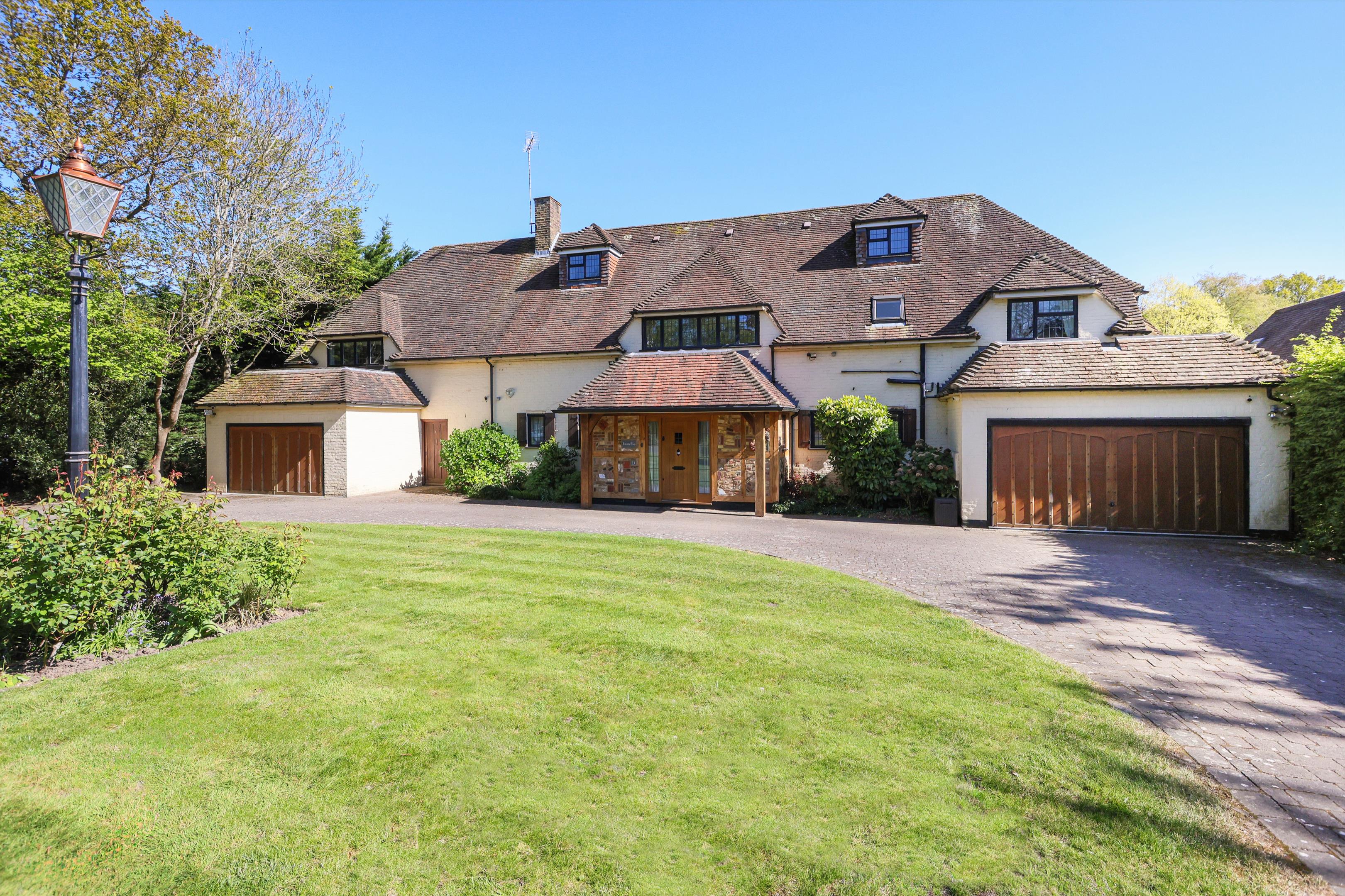 Meadway, Esher, Surrey KT10
