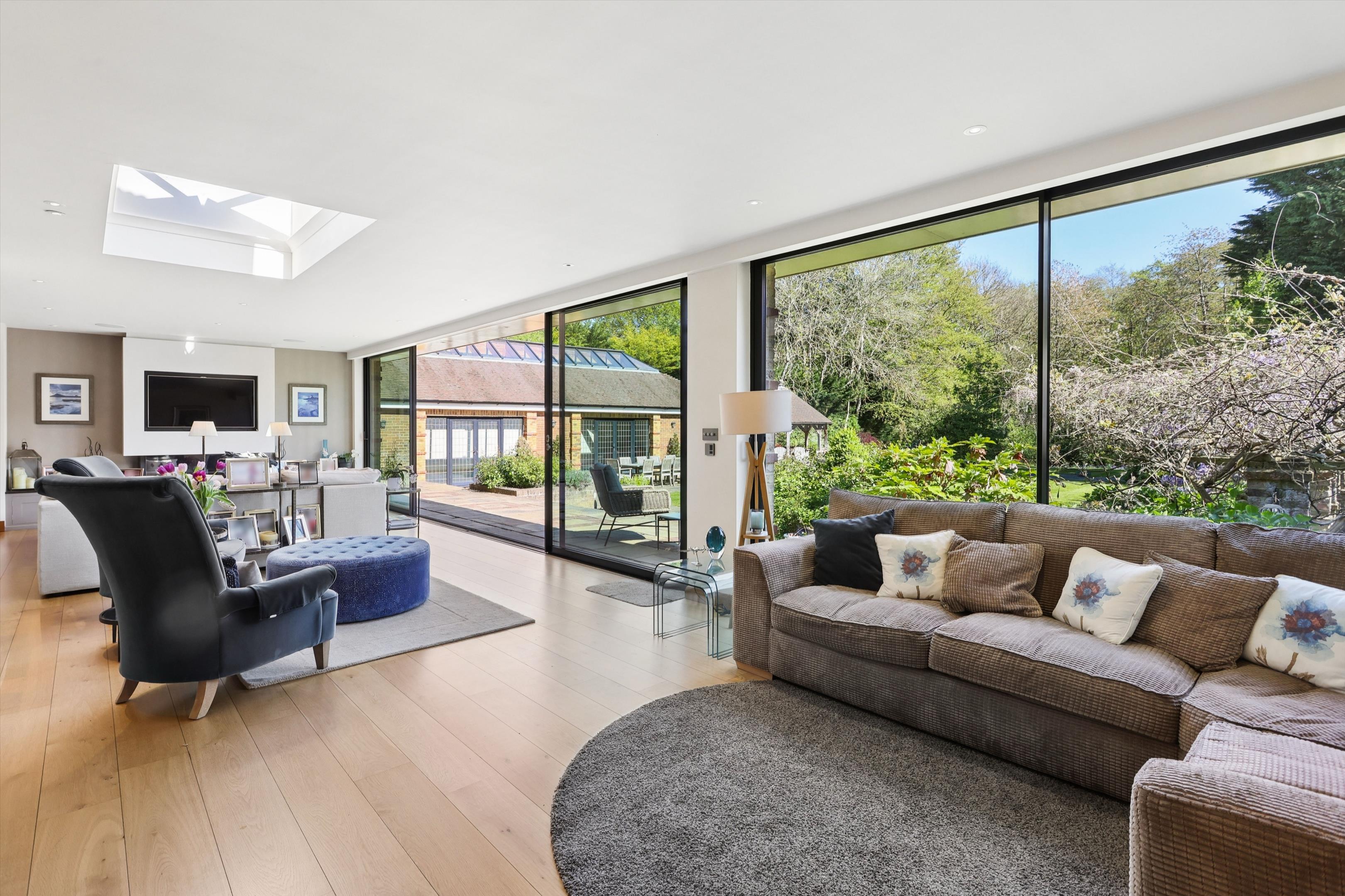 Meadway, Esher, Surrey KT10