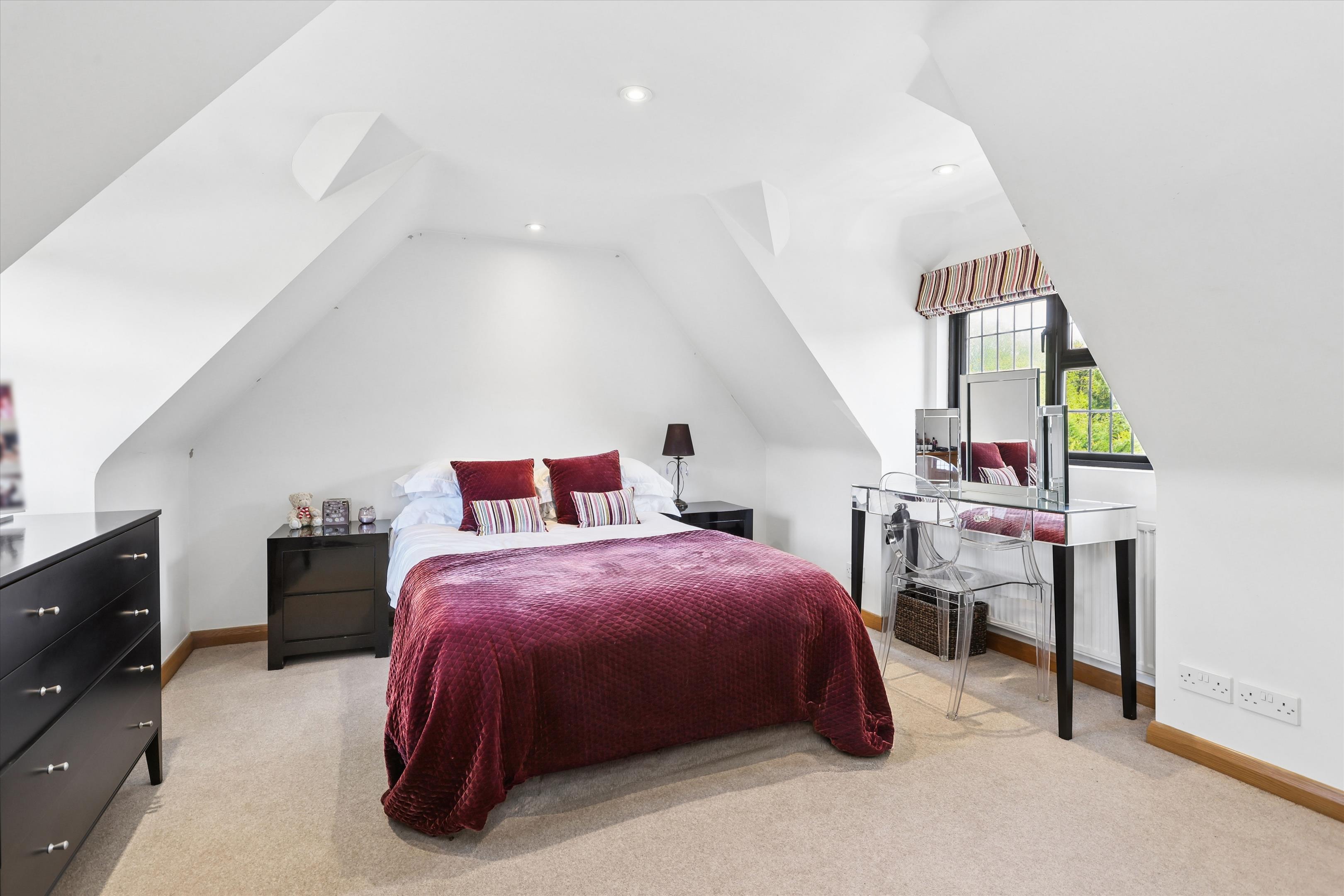 Meadway, Esher, Surrey KT10