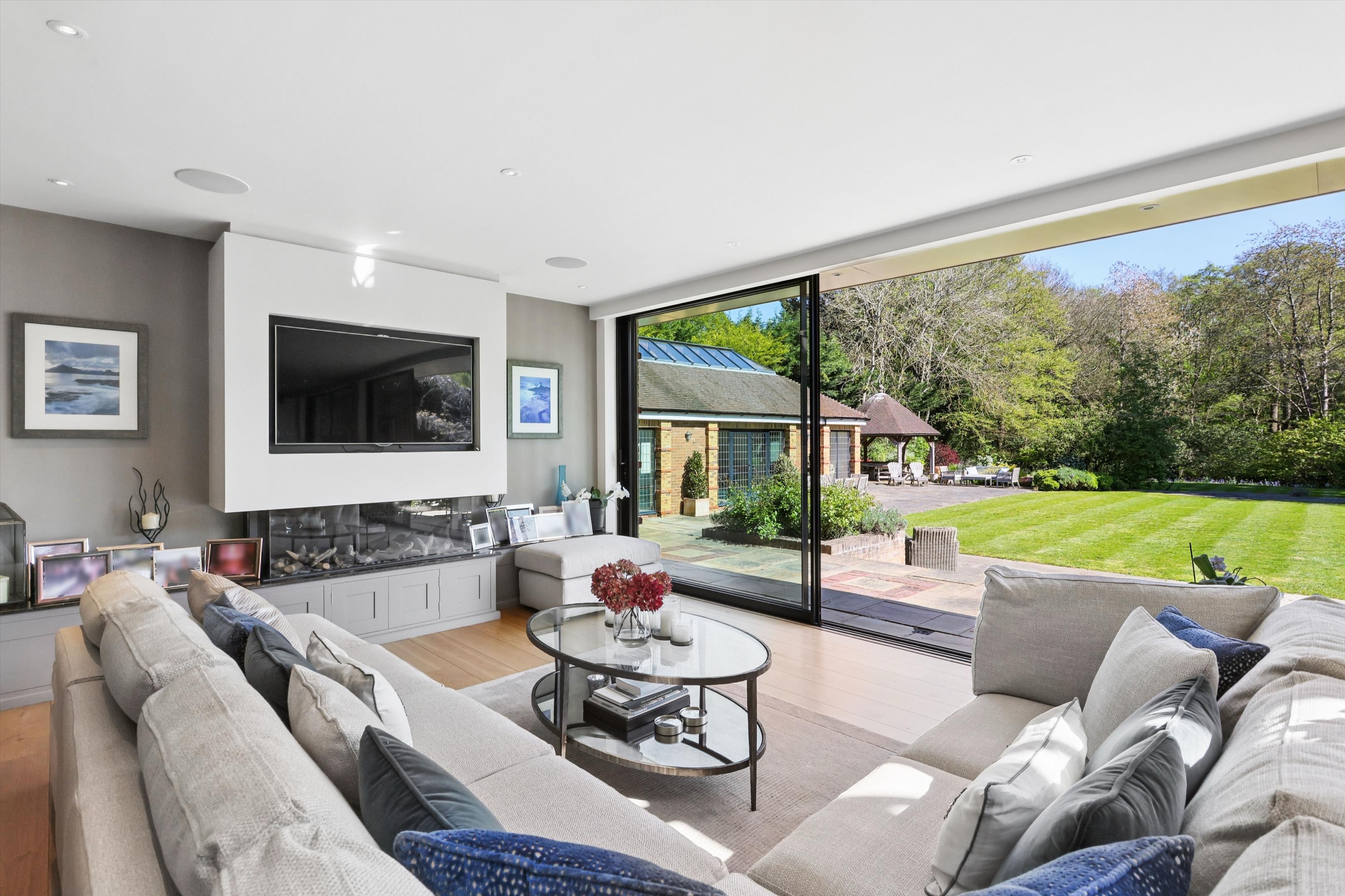 Meadway, Esher, Surrey KT10