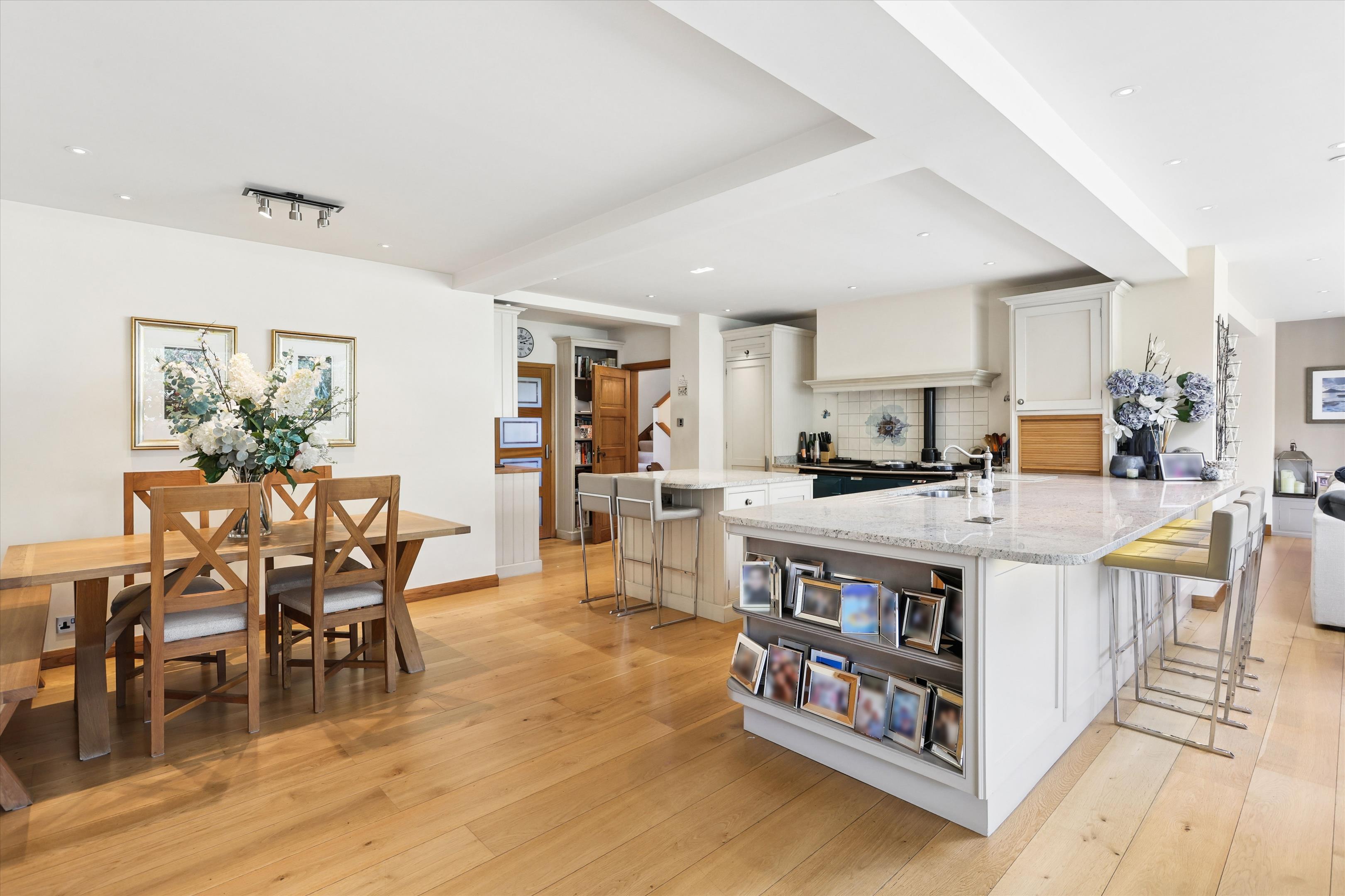 Meadway, Esher, Surrey KT10