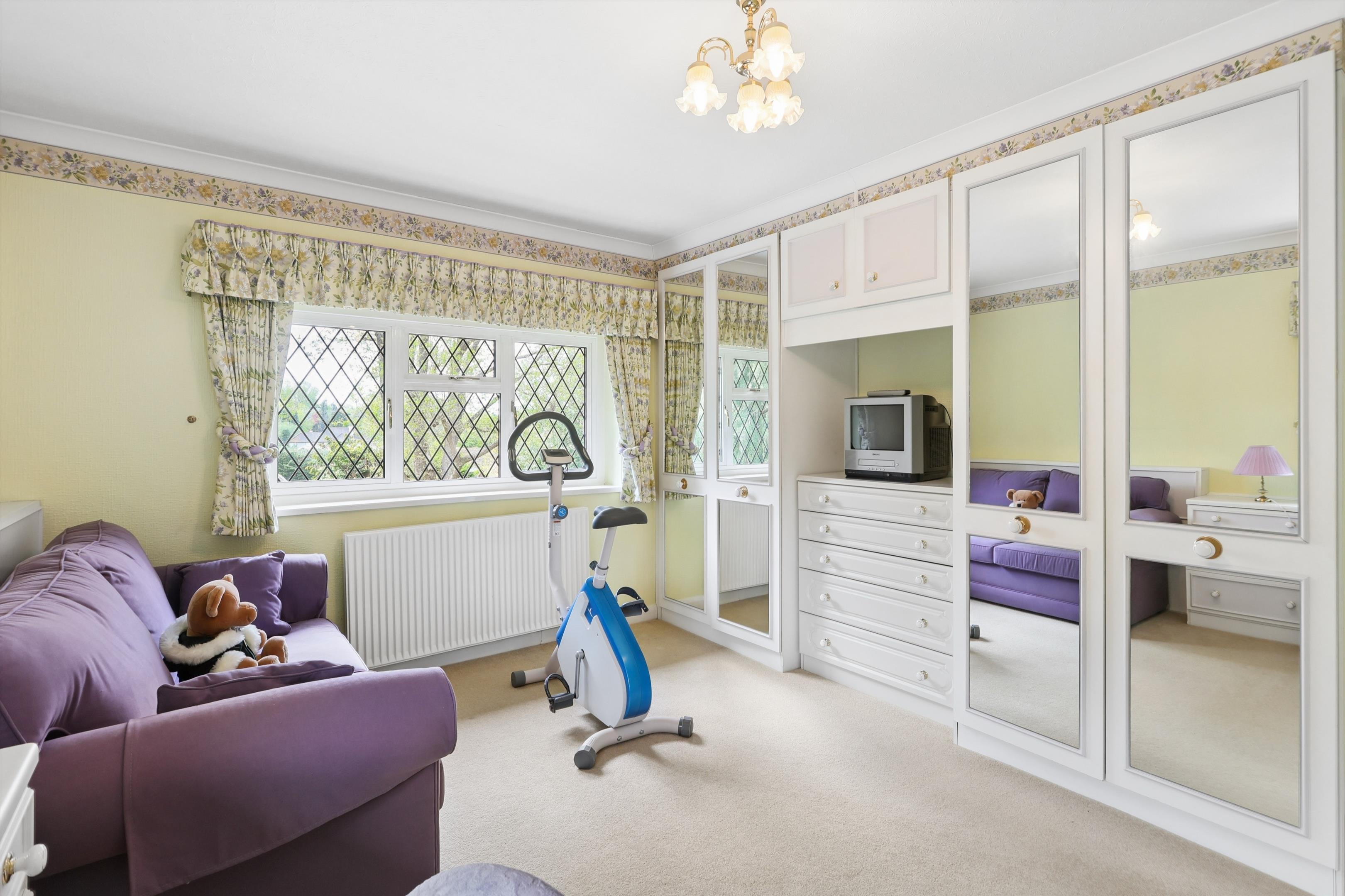 Hawkshill Way, Esher, Surrey KT10