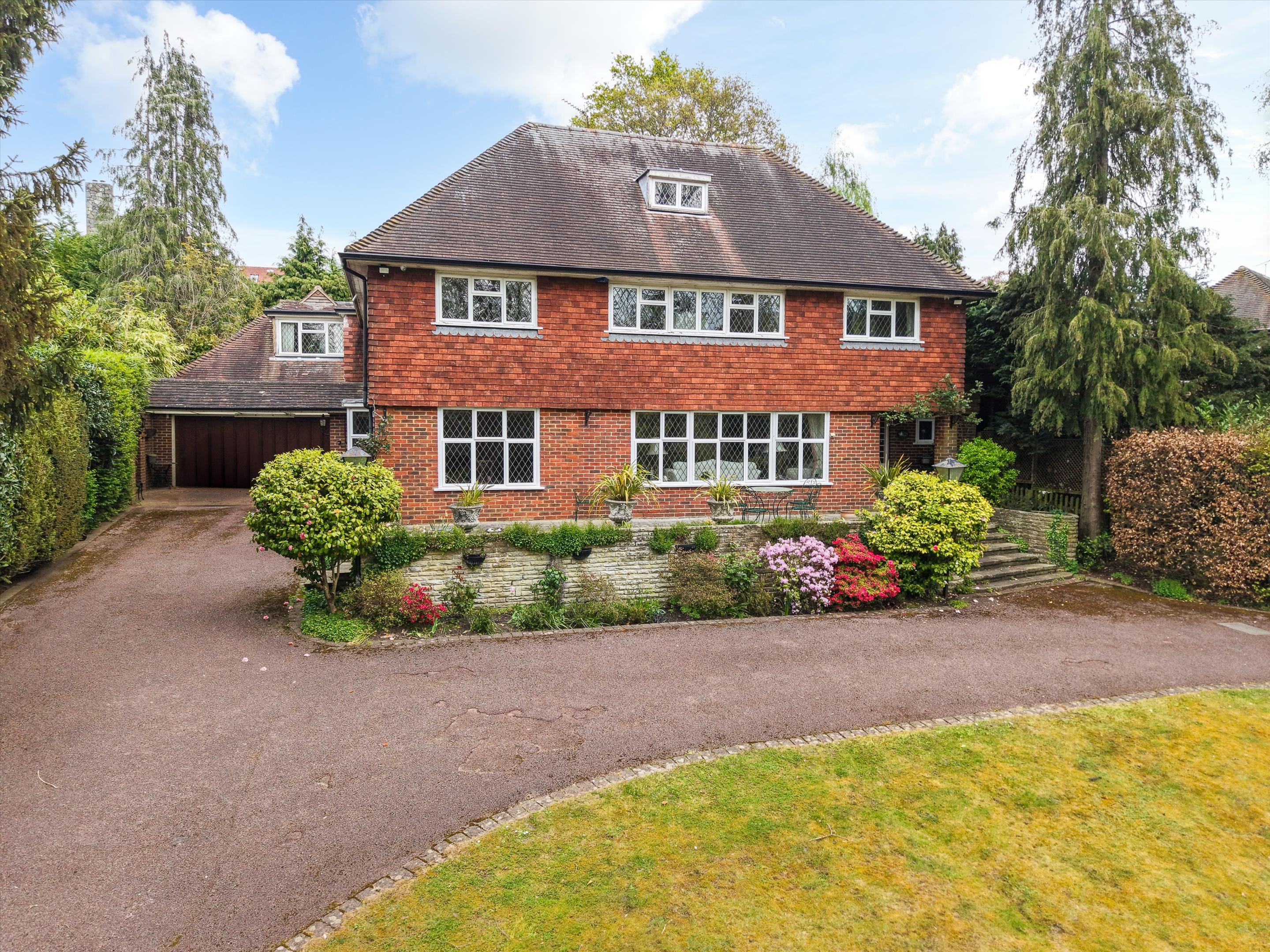 Hawkshill Way, Esher, Surrey KT10