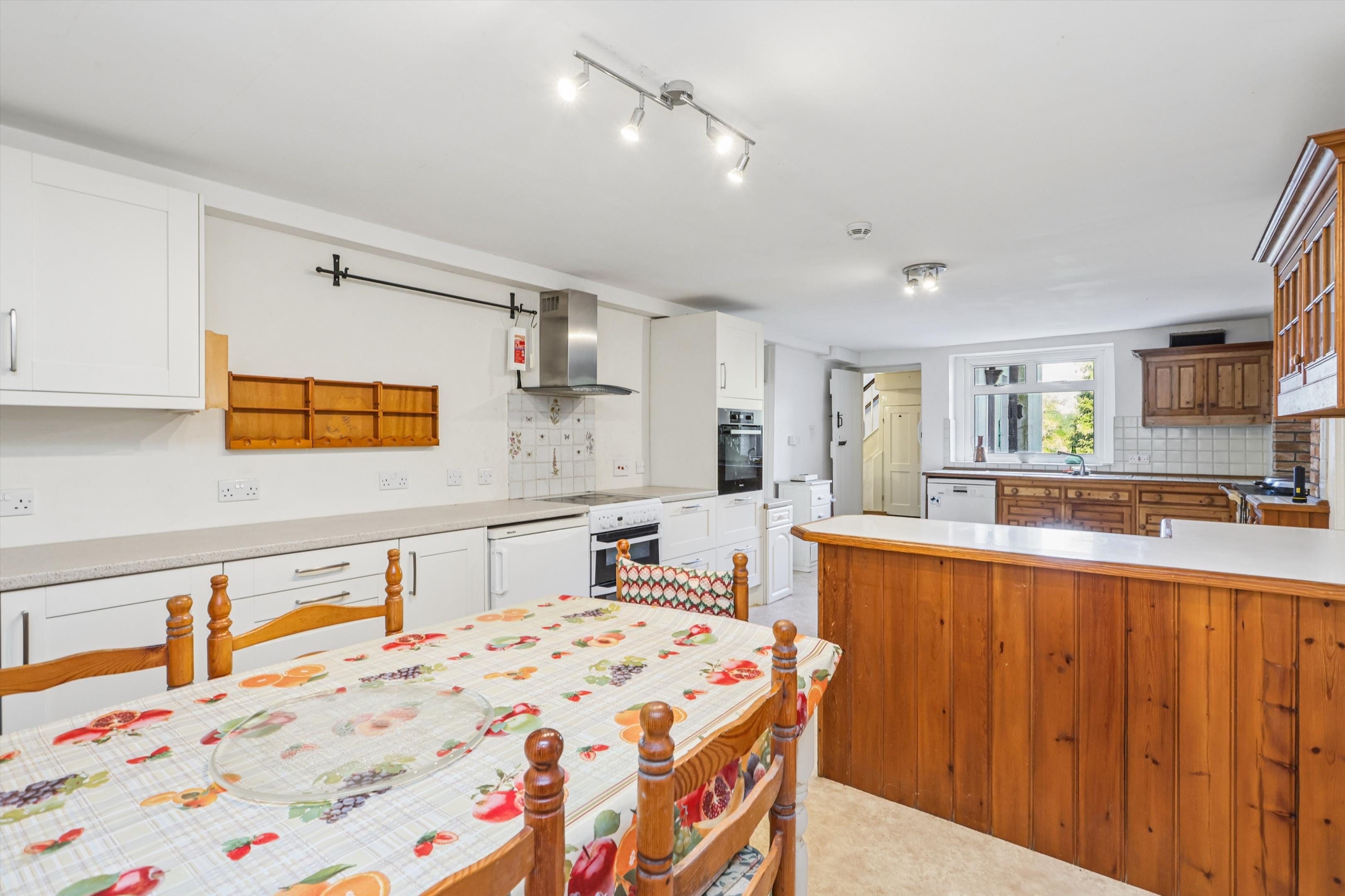 Headley Common Road, Headley, Epsom, Surrey KT18