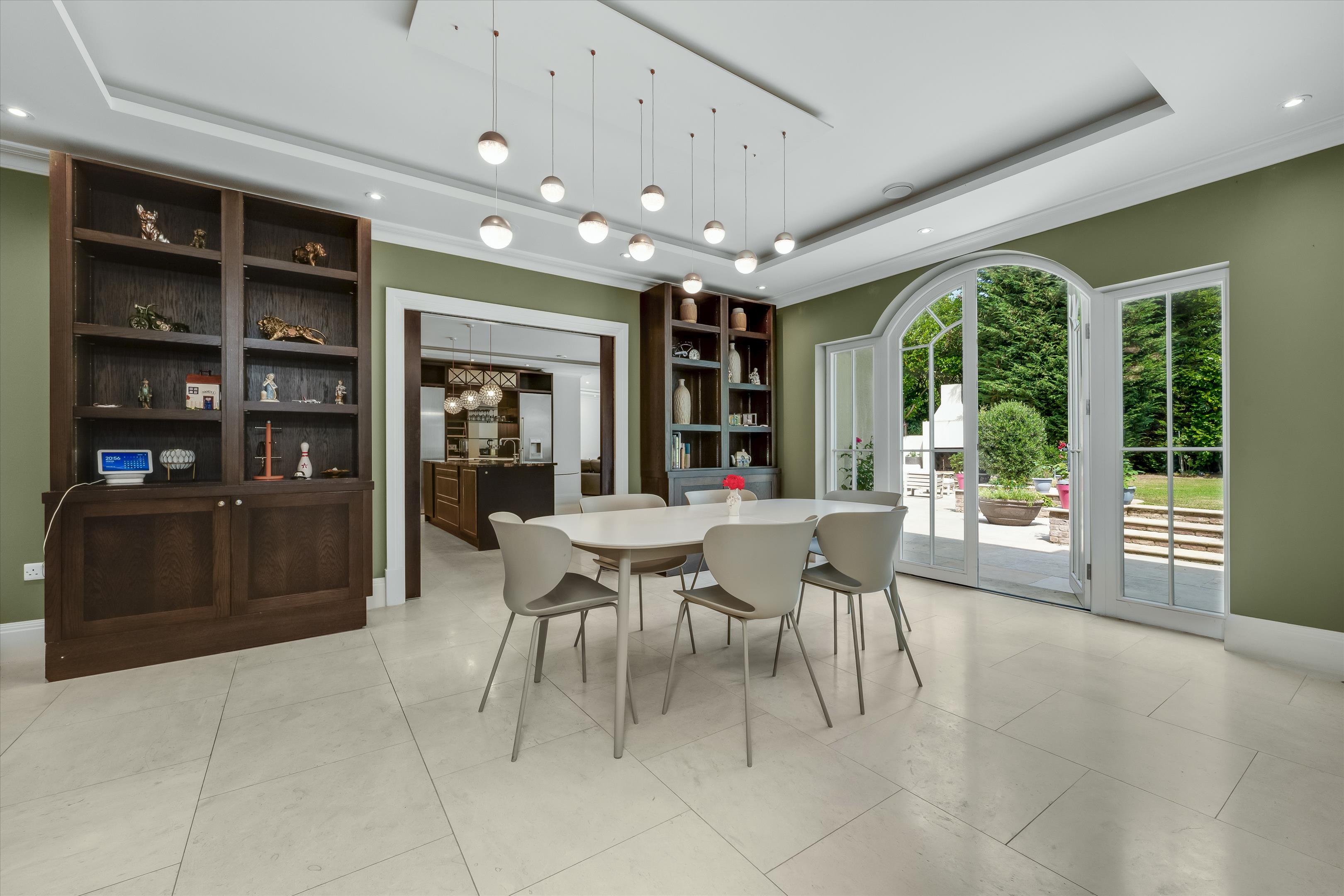 West End Lane, Esher, Surrey KT10