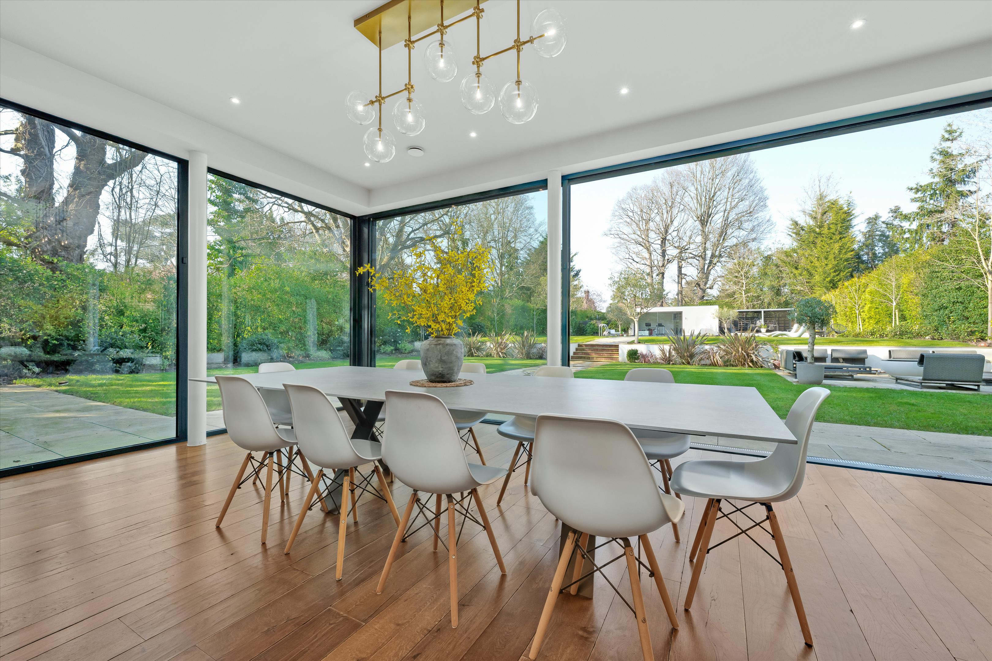 Sandown Avenue, Esher, Surrey KT10