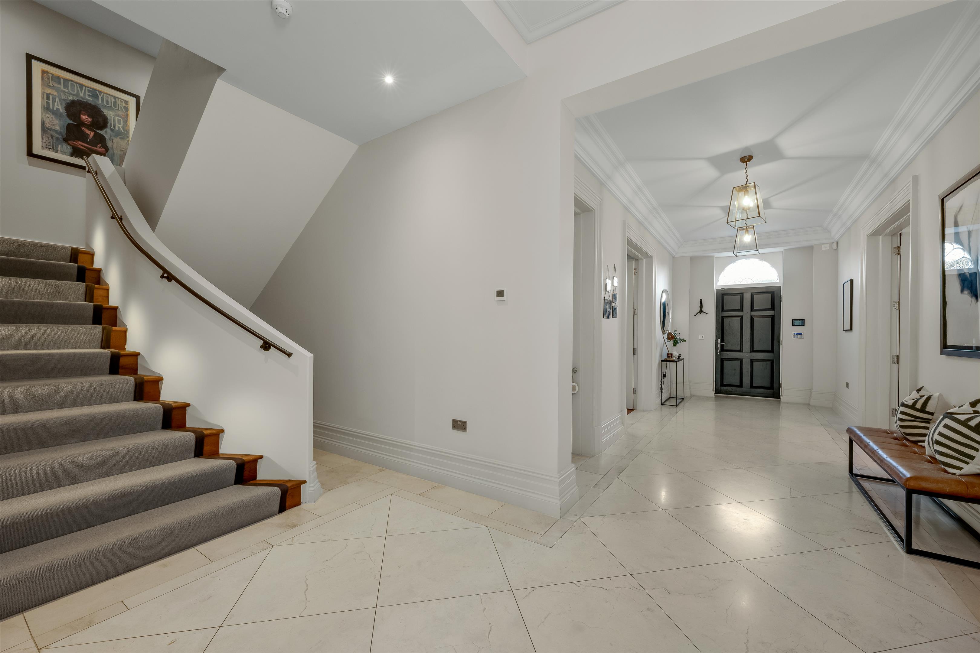 Sandown Avenue, Esher, Surrey KT10