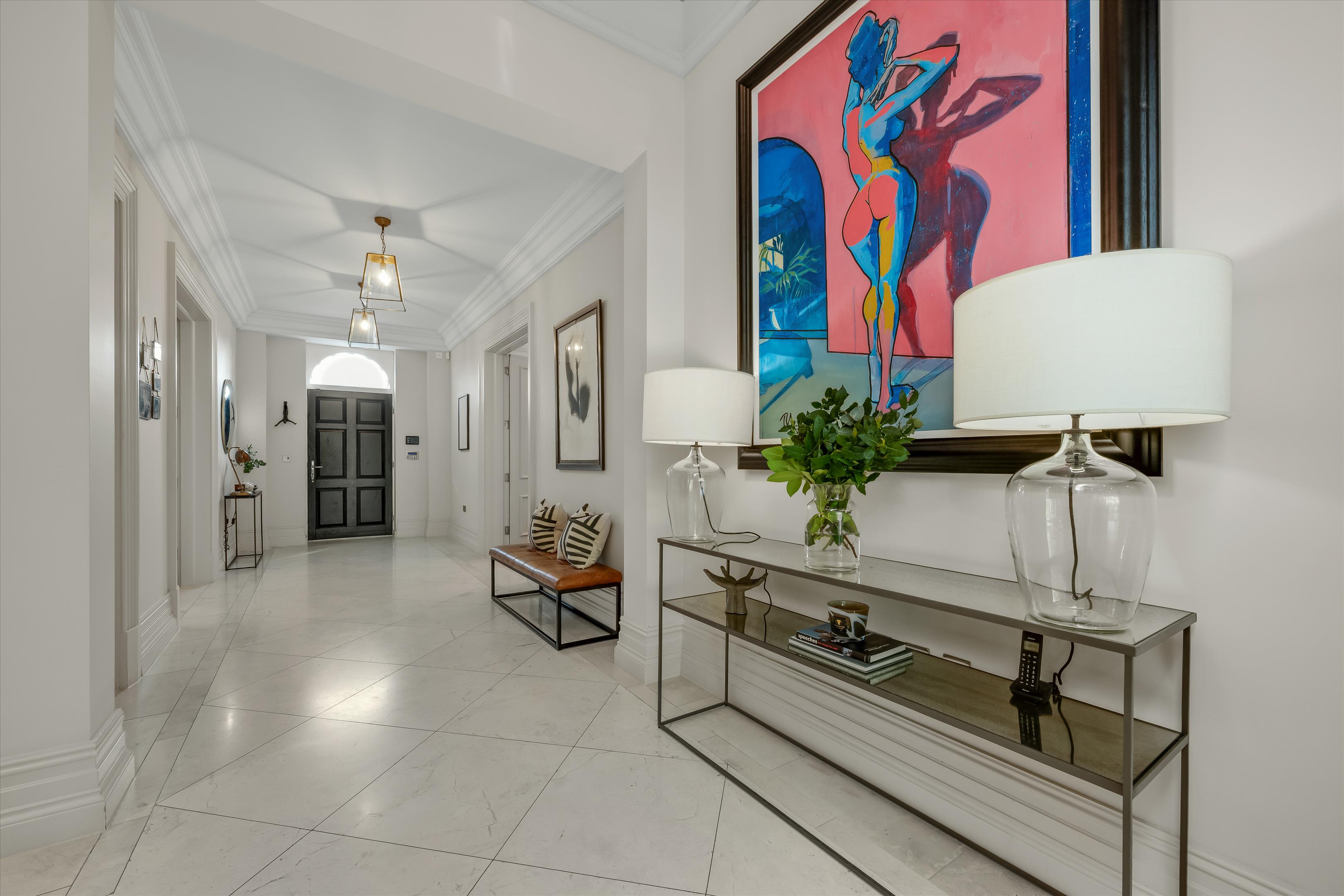 Sandown Avenue, Esher, Surrey KT10