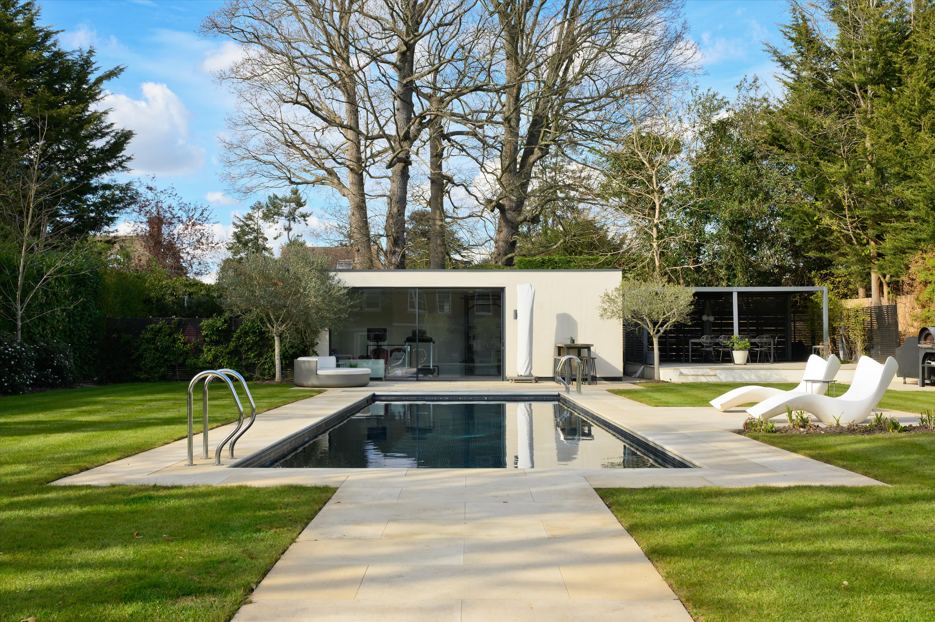 Sandown Avenue, Esher, Surrey KT10