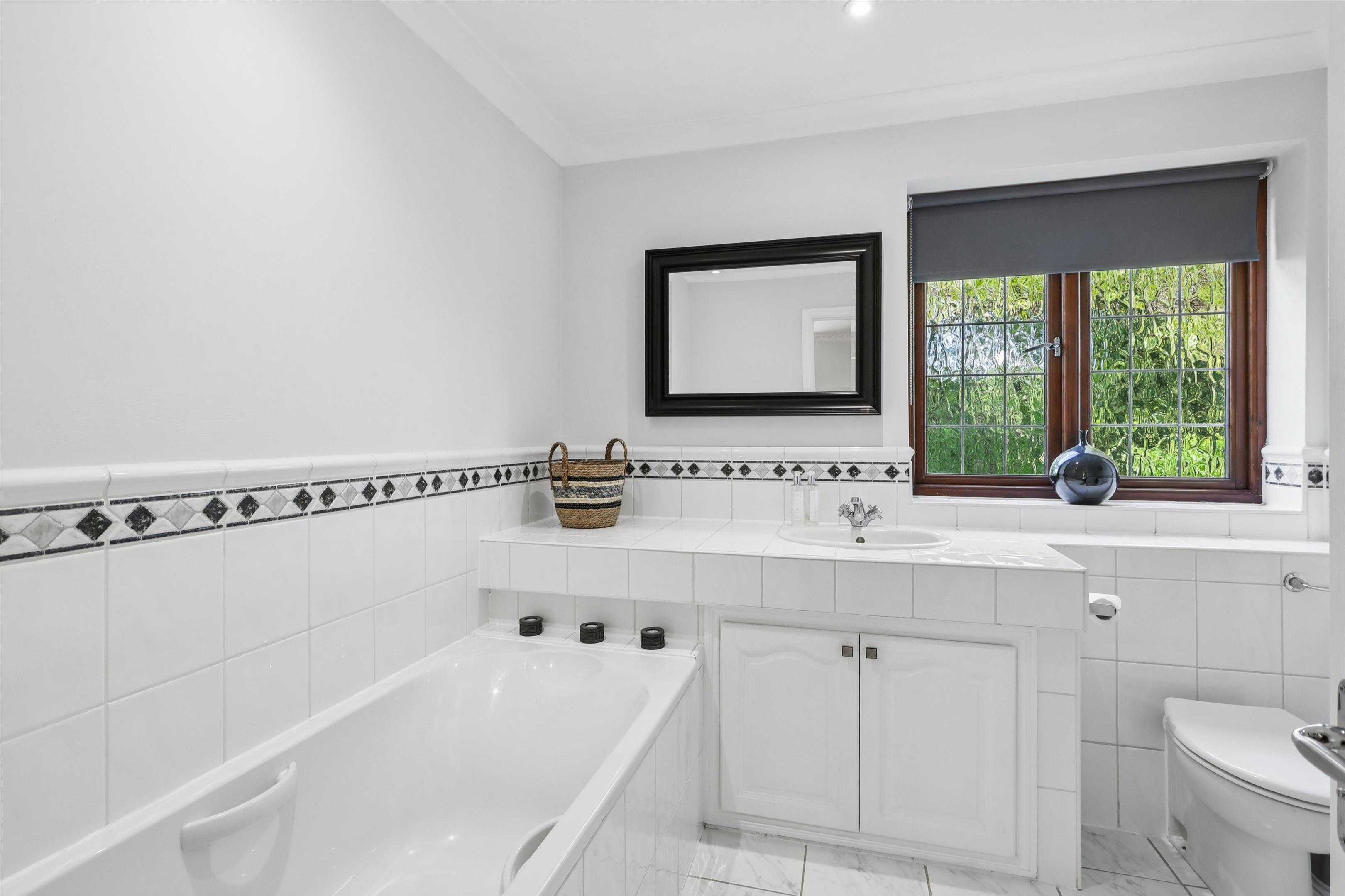 Oatlands Drive, Weybridge, Surrey KT13