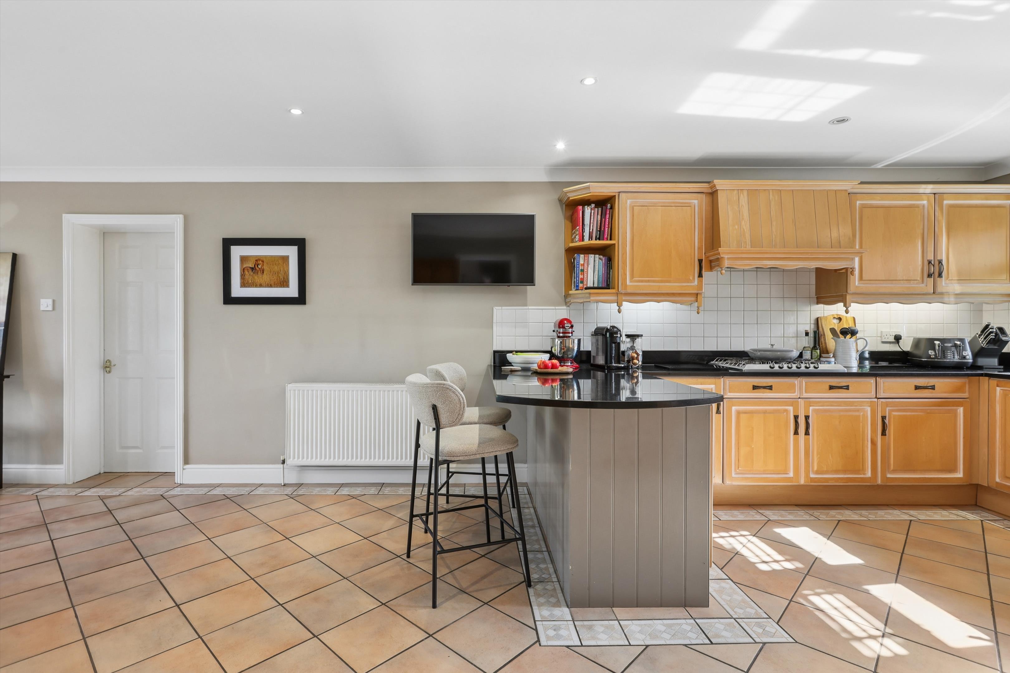 Oatlands Drive, Weybridge, Surrey KT13