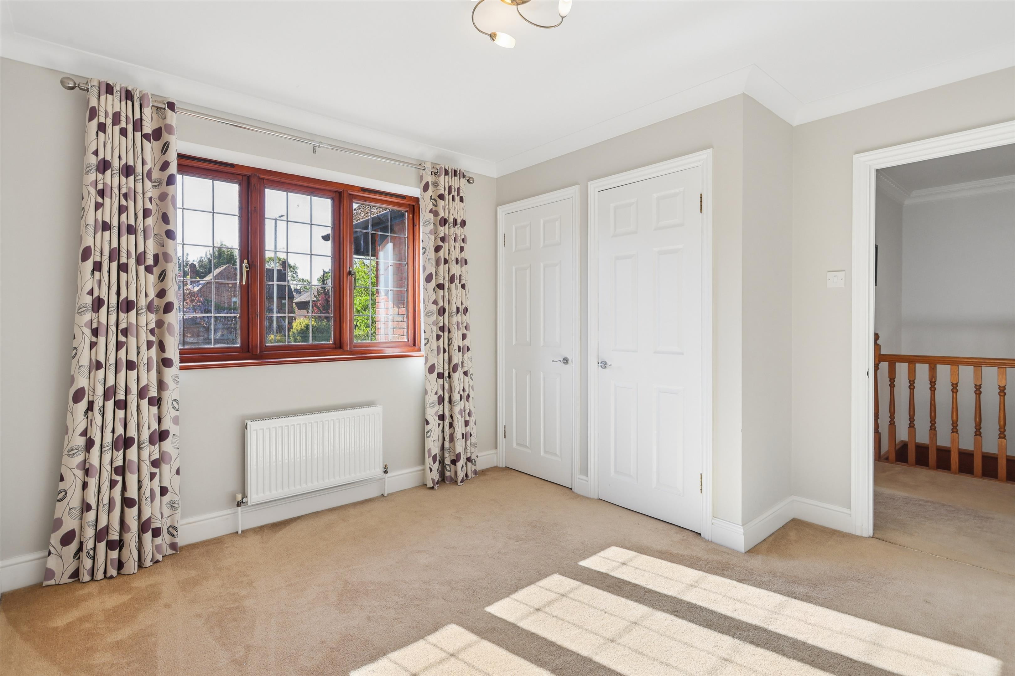 Oatlands Drive, Weybridge, Surrey KT13