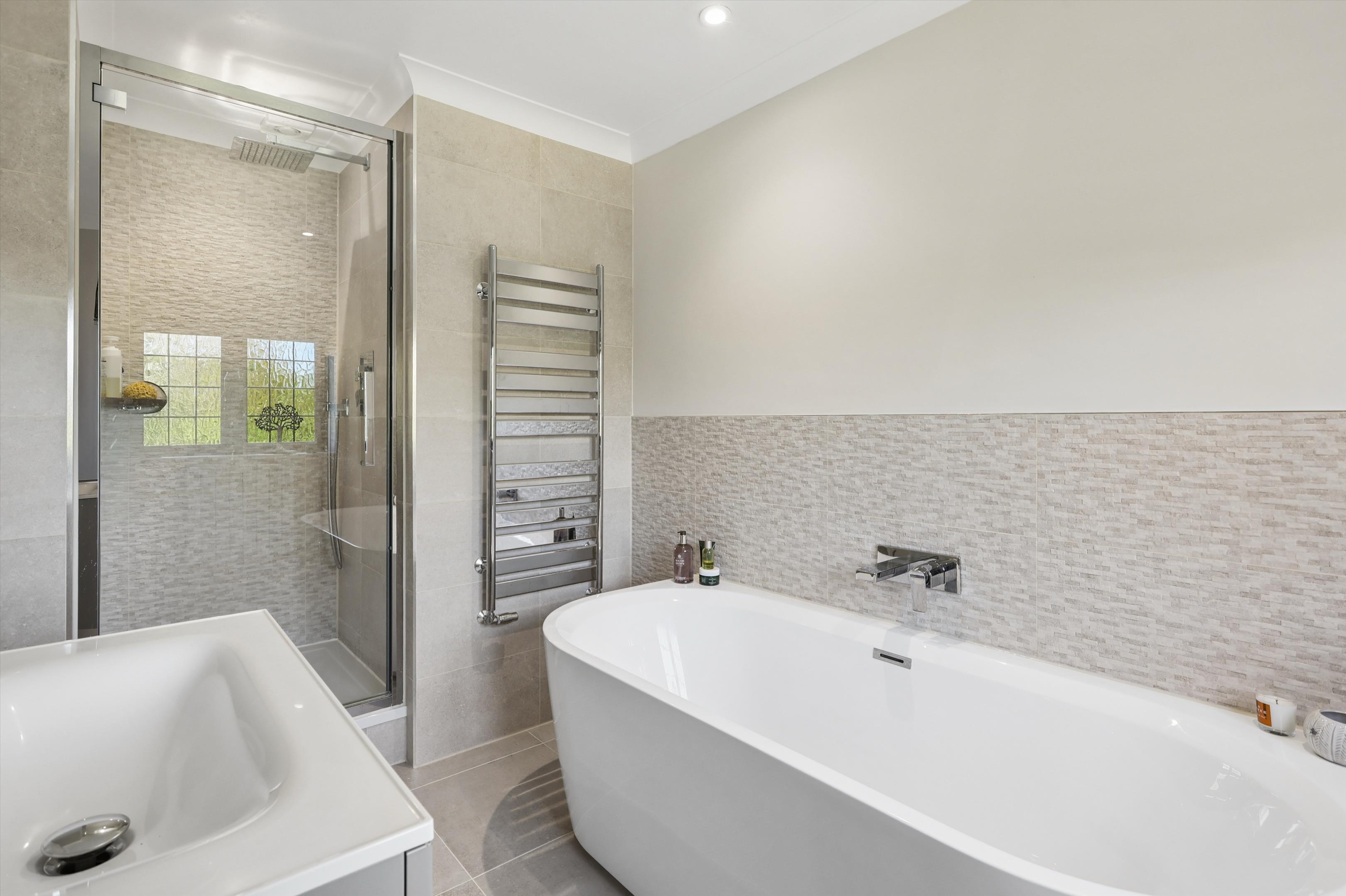 Oatlands Drive, Weybridge, Surrey KT13