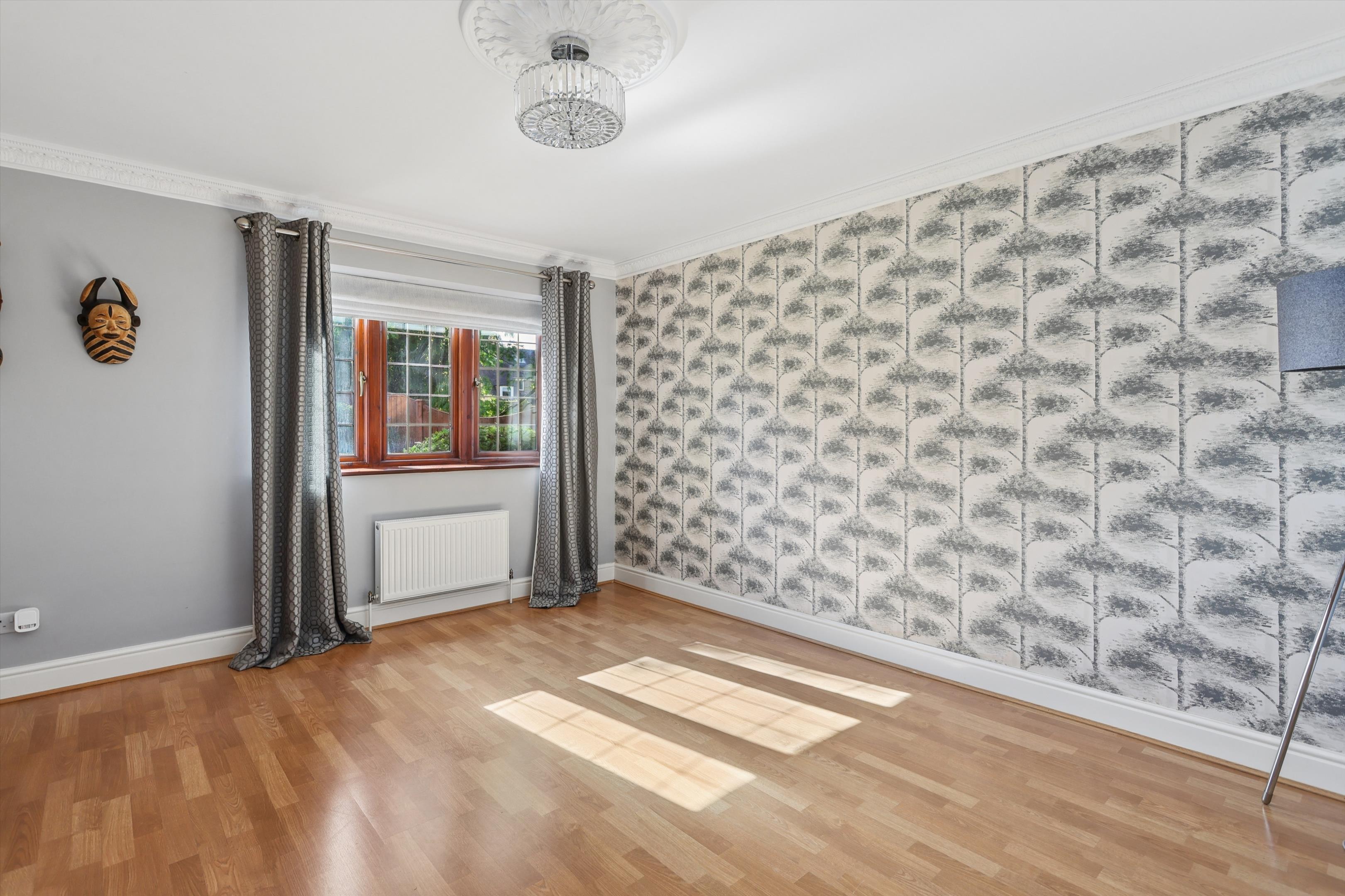 Oatlands Drive, Weybridge, Surrey KT13