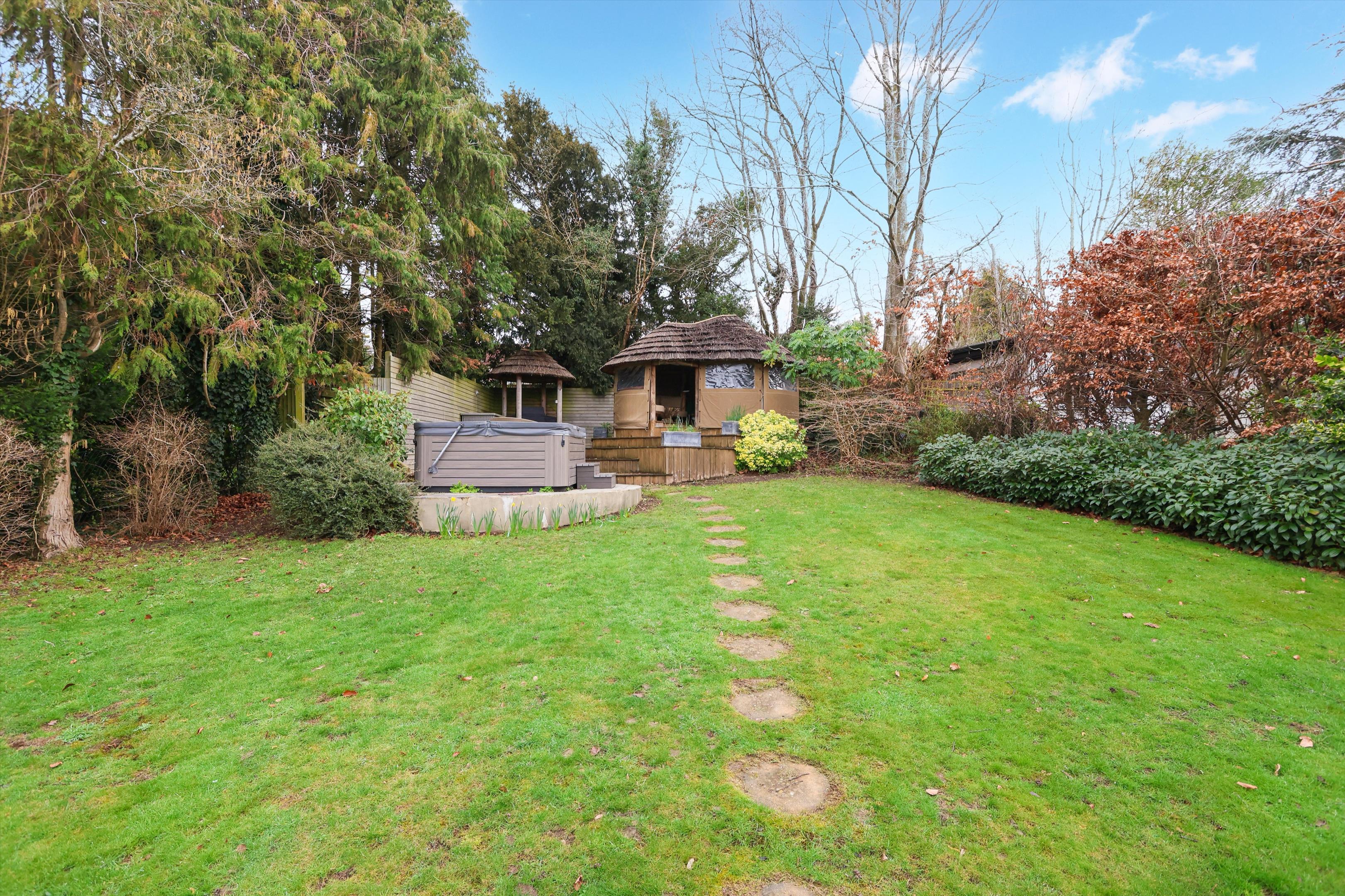 Grays Lane, Ashtead, Surrey KT21