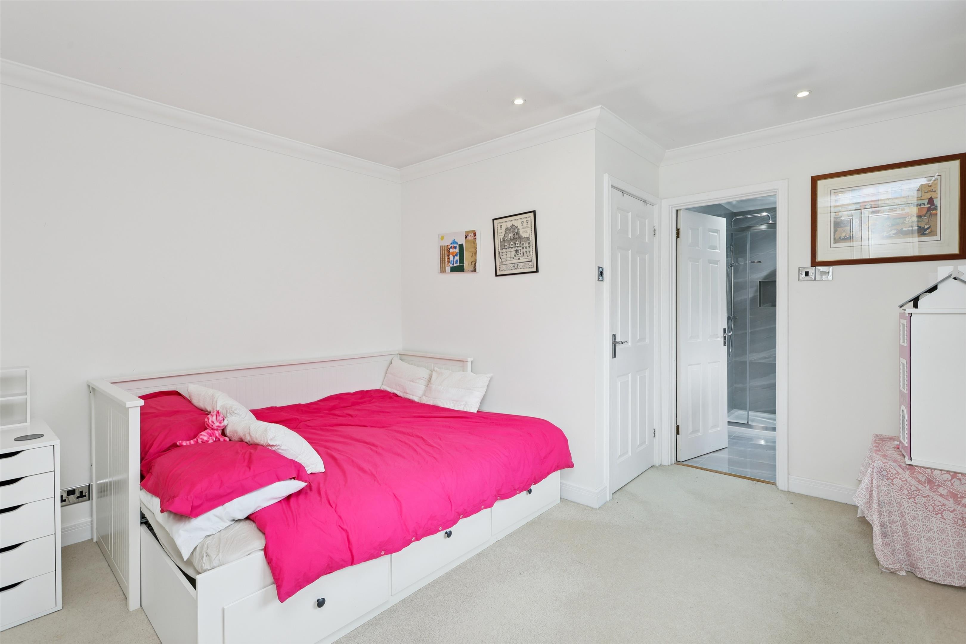 Grays Lane, Ashtead, Surrey KT21