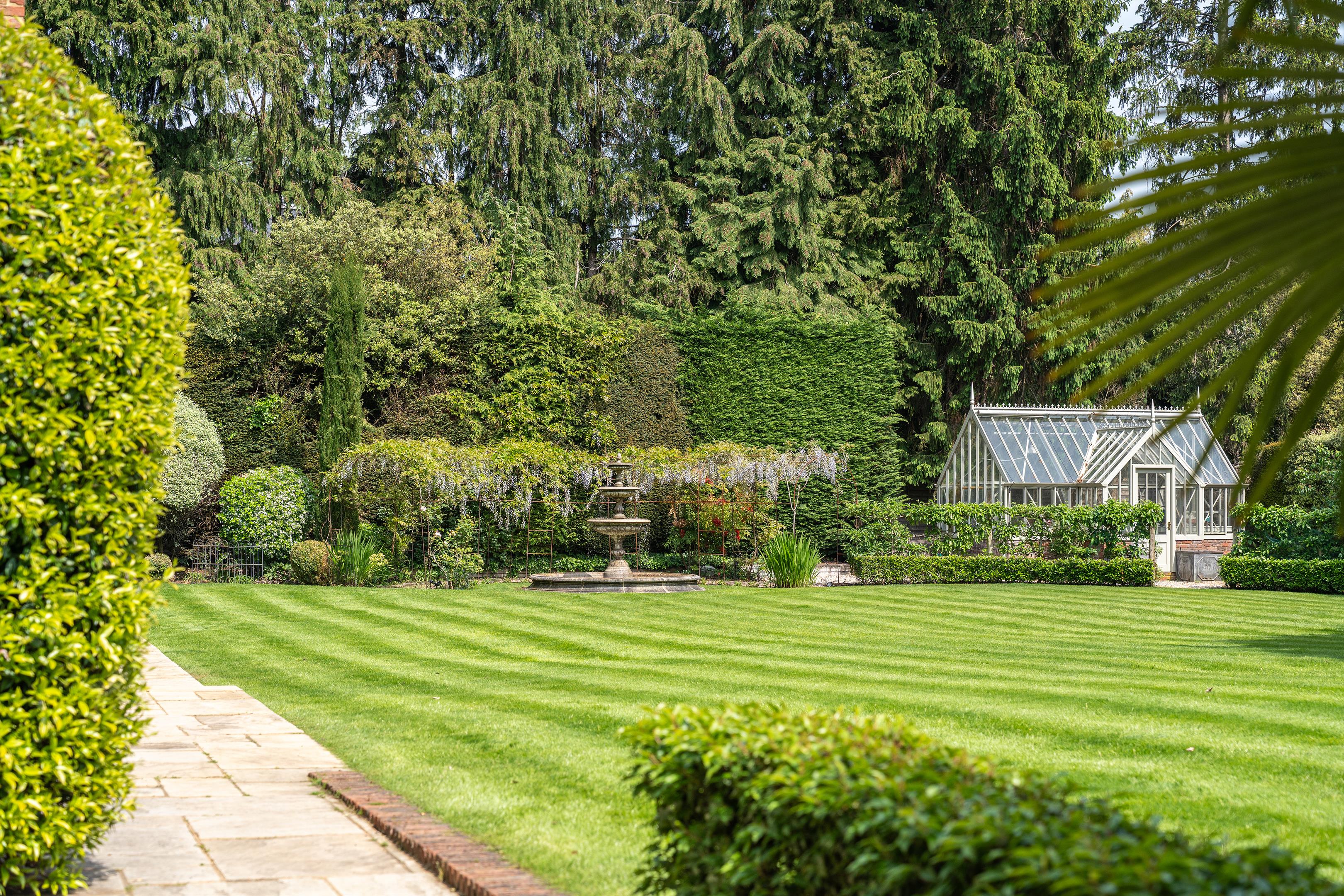 Burwood Park, Walton-On-Thames, Surrey, KT12