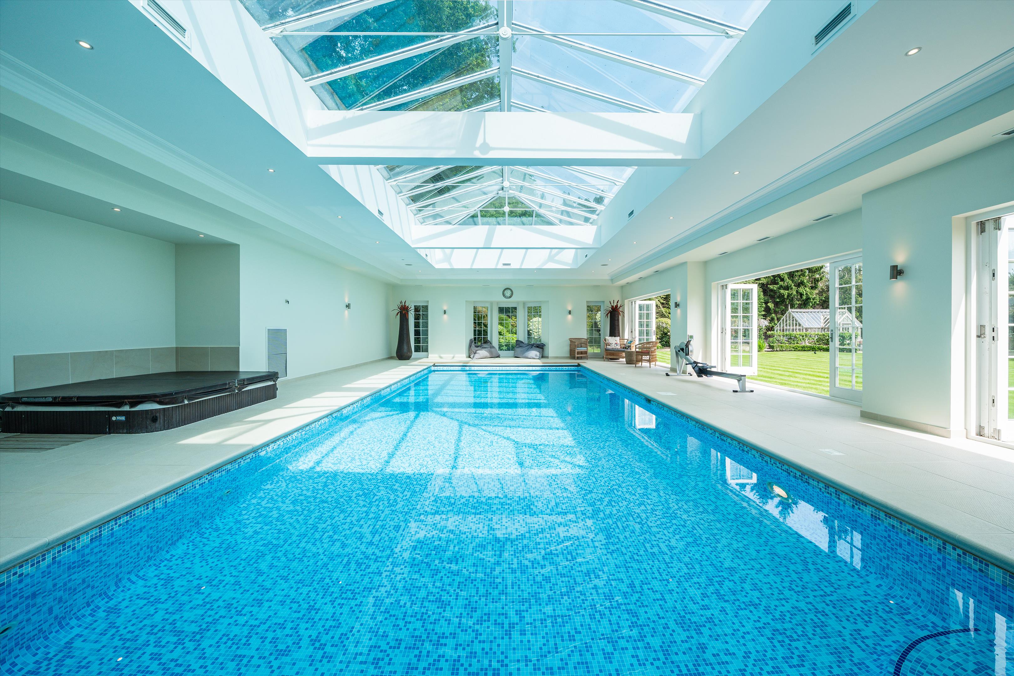 Burwood Park, Walton-On-Thames, Surrey, KT12