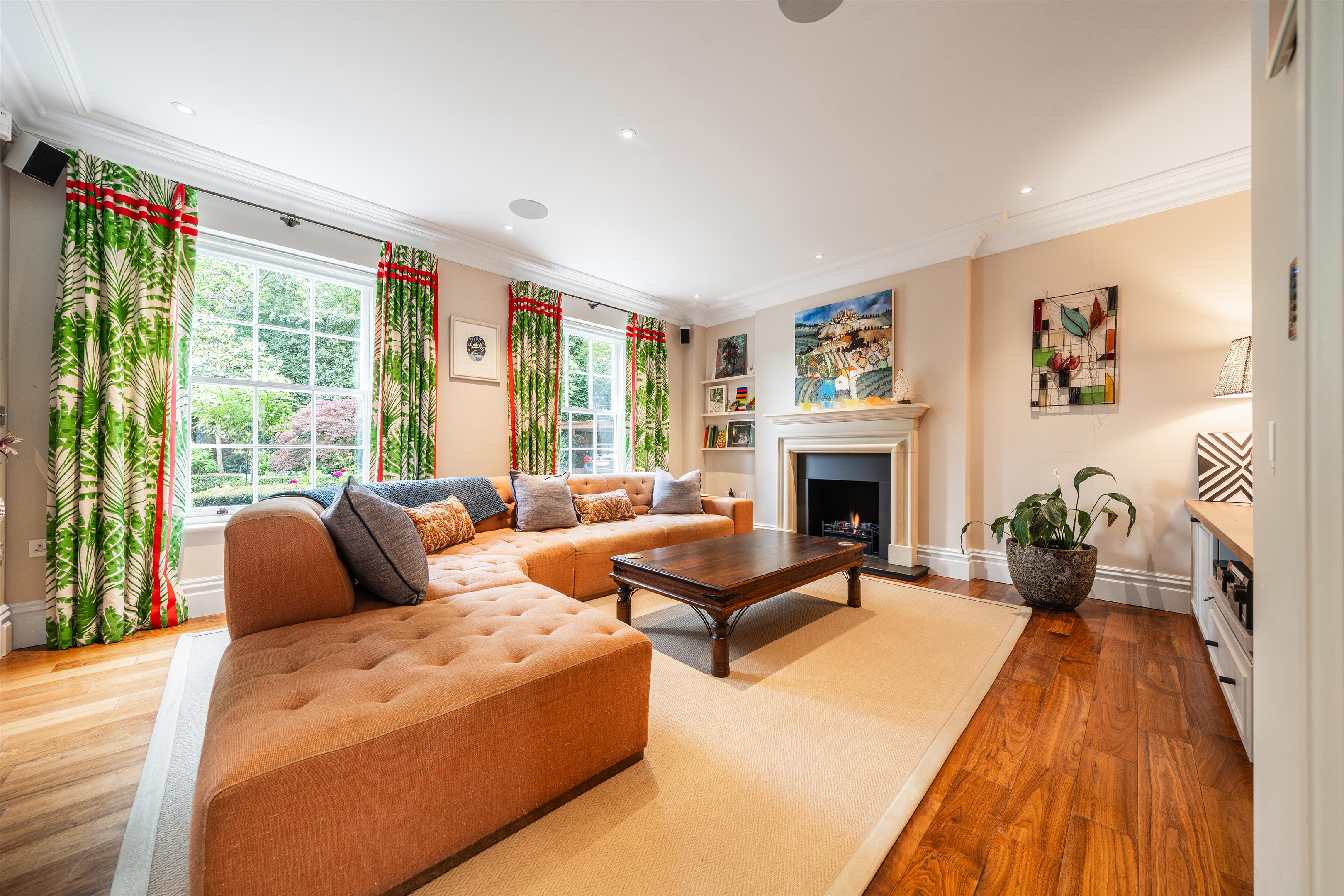 Burwood Park, Walton-On-Thames, Surrey, KT12