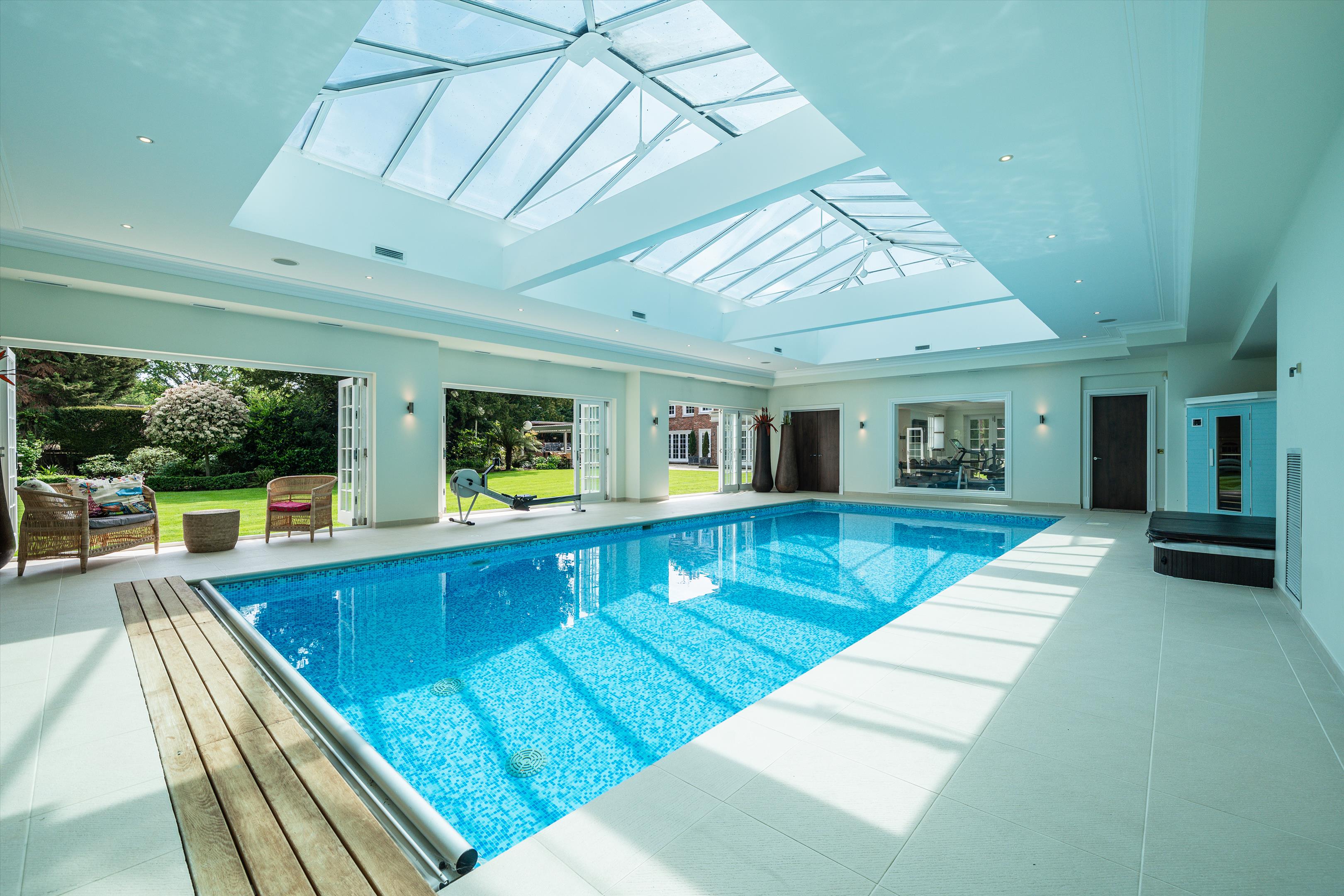 Burwood Park, Walton-On-Thames, Surrey, KT12