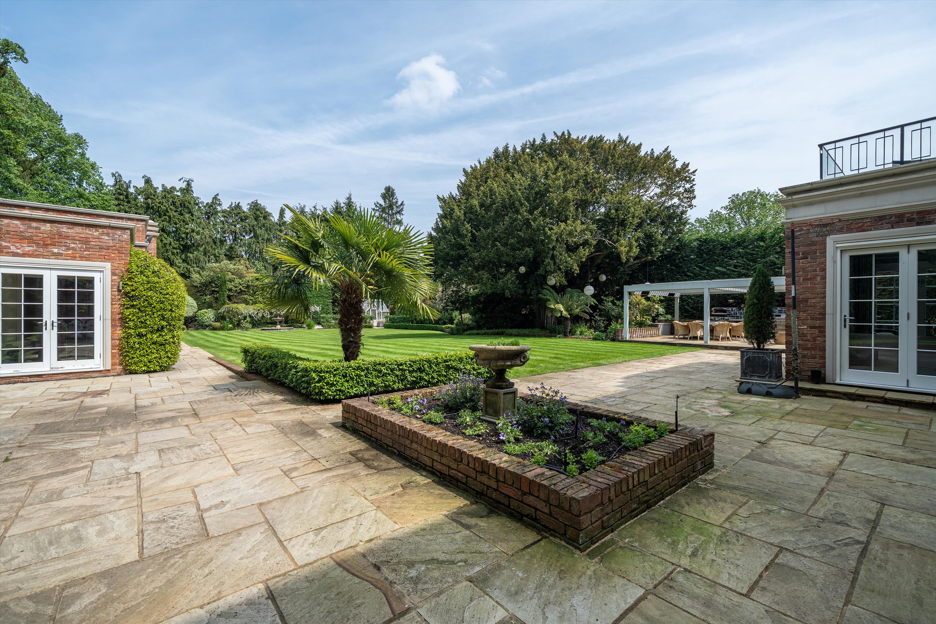 Burwood Park, Walton-On-Thames, Surrey, KT12