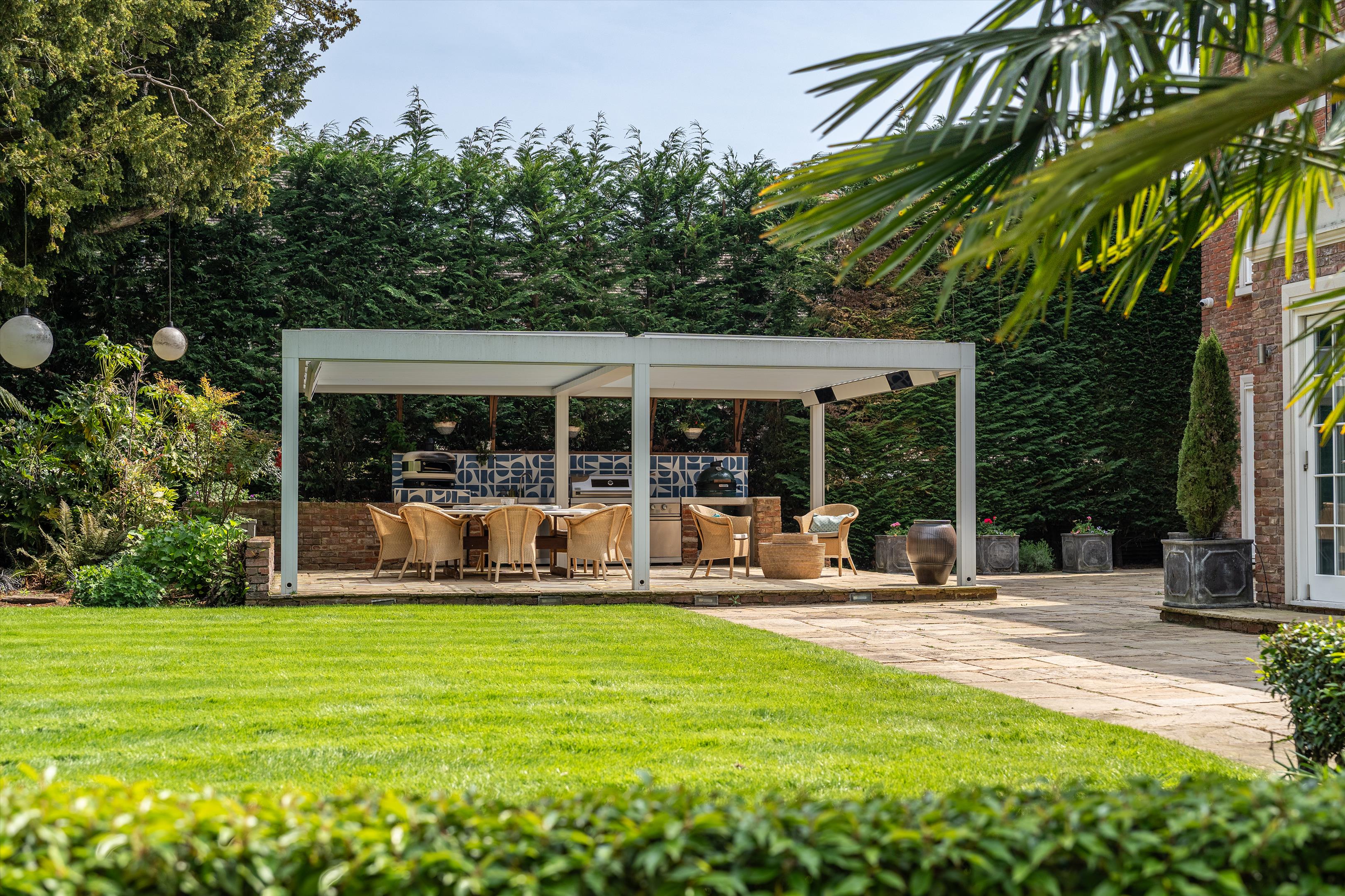Burwood Park, Walton-On-Thames, Surrey, KT12