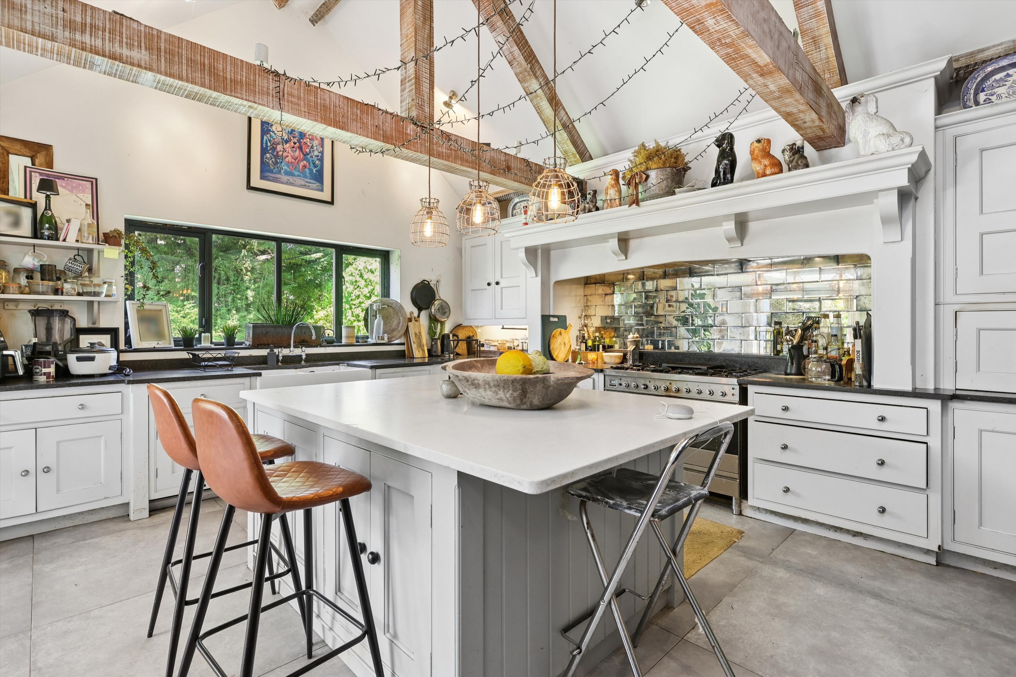 Drakes Close, Esher, Surrey, KT10