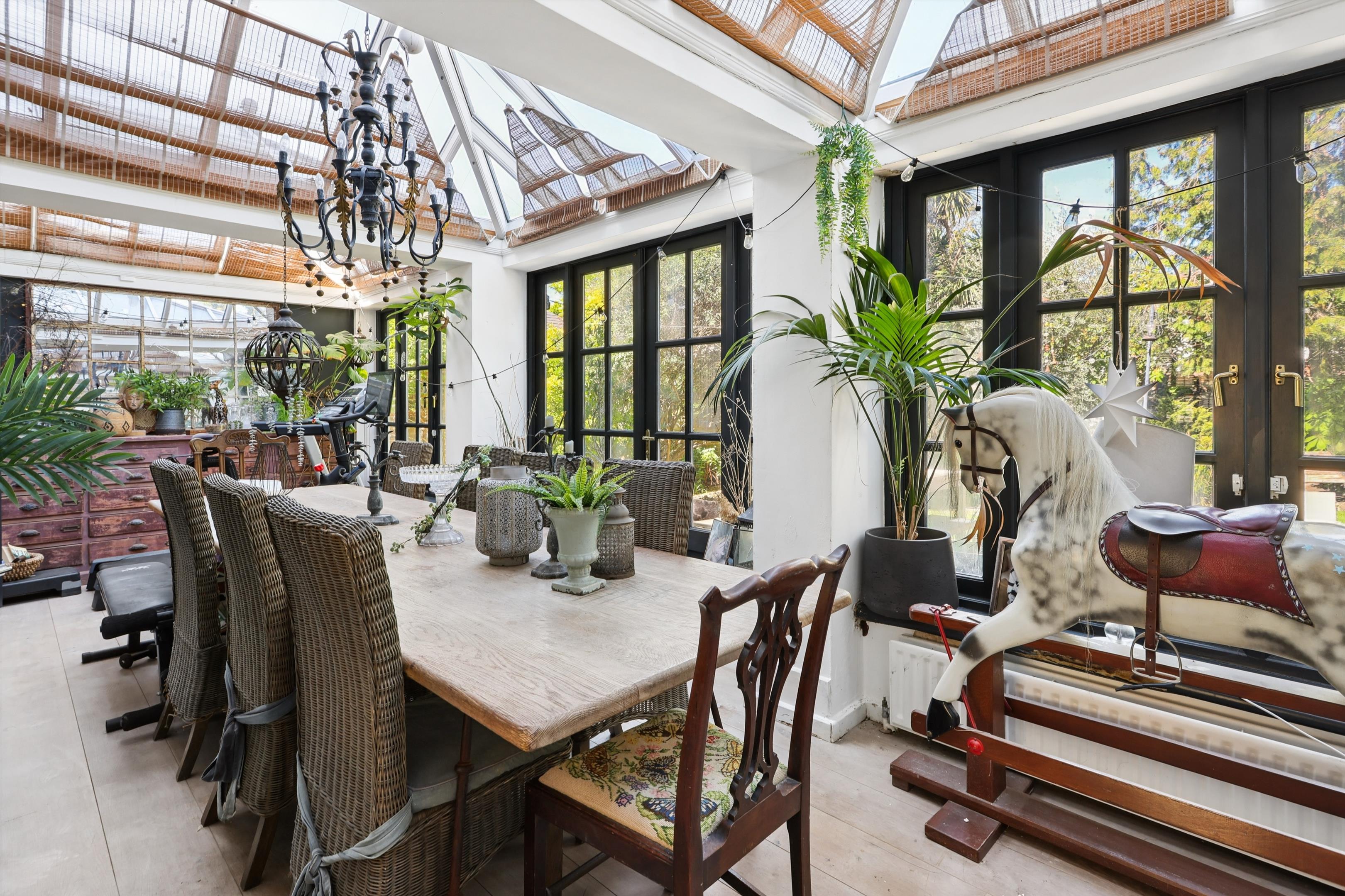 Drakes Close, Esher, Surrey, KT10