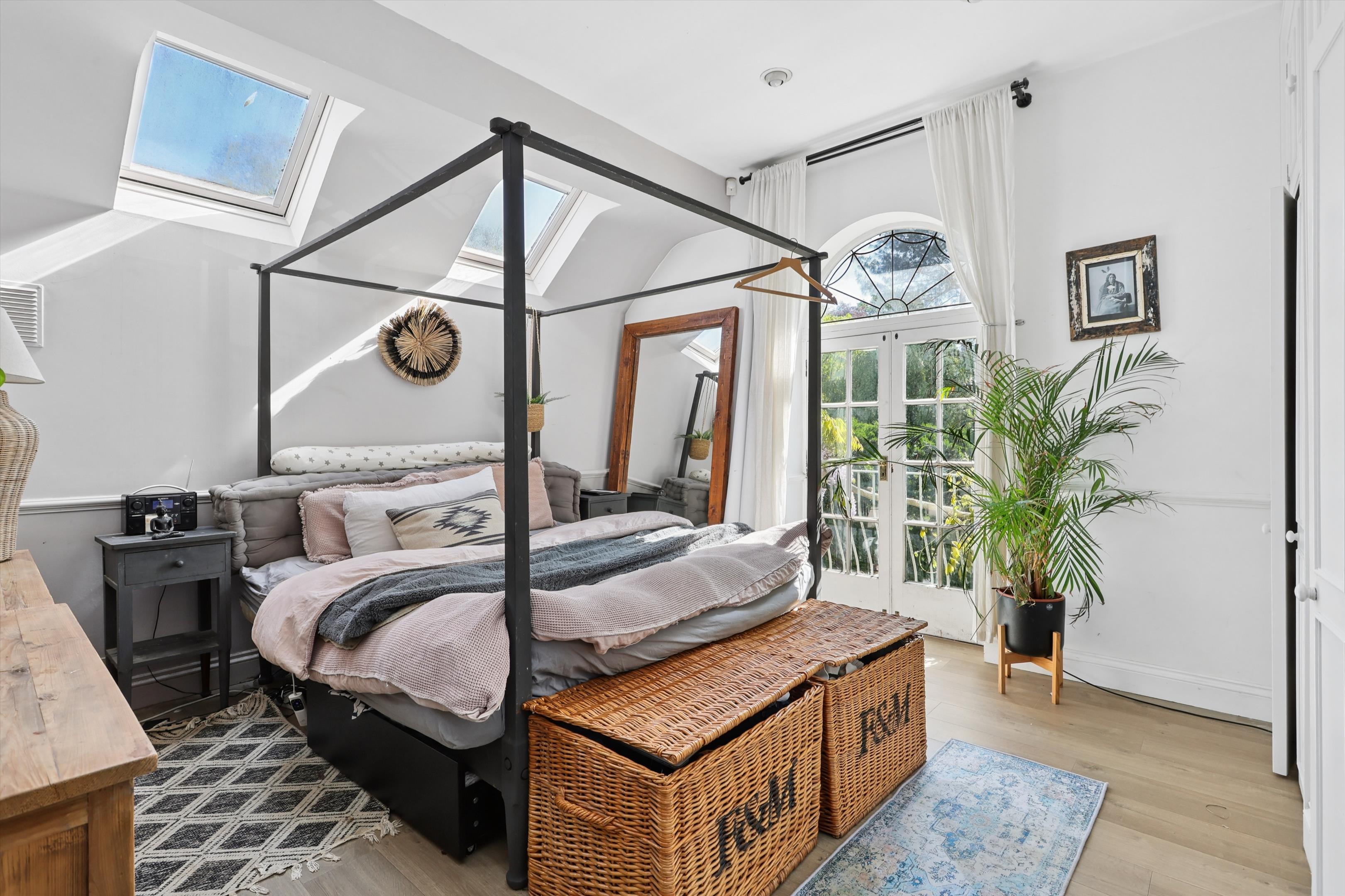 Drakes Close, Esher, Surrey, KT10