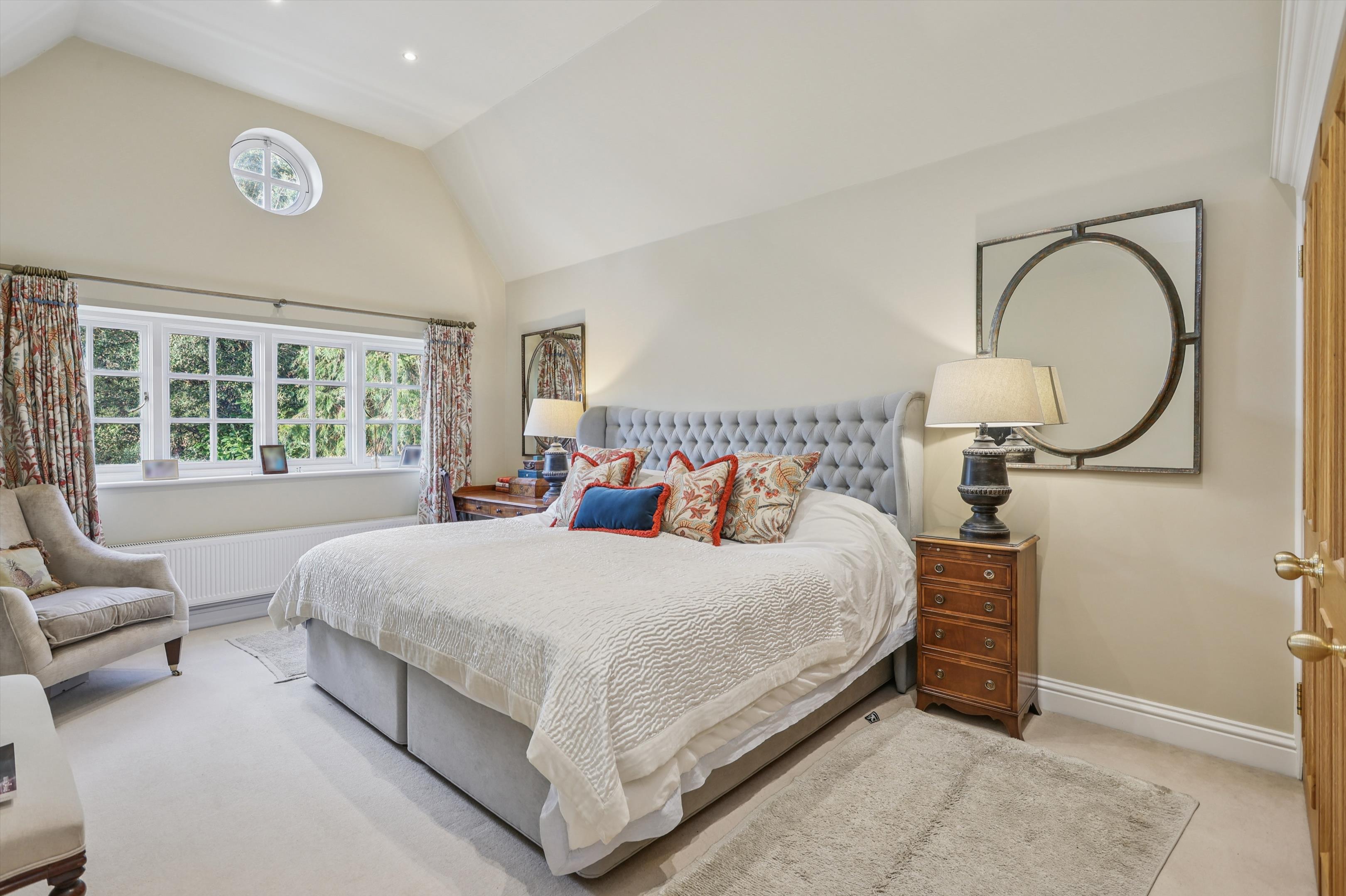 Littleworth Avenue, Esher, Surrey, KT10