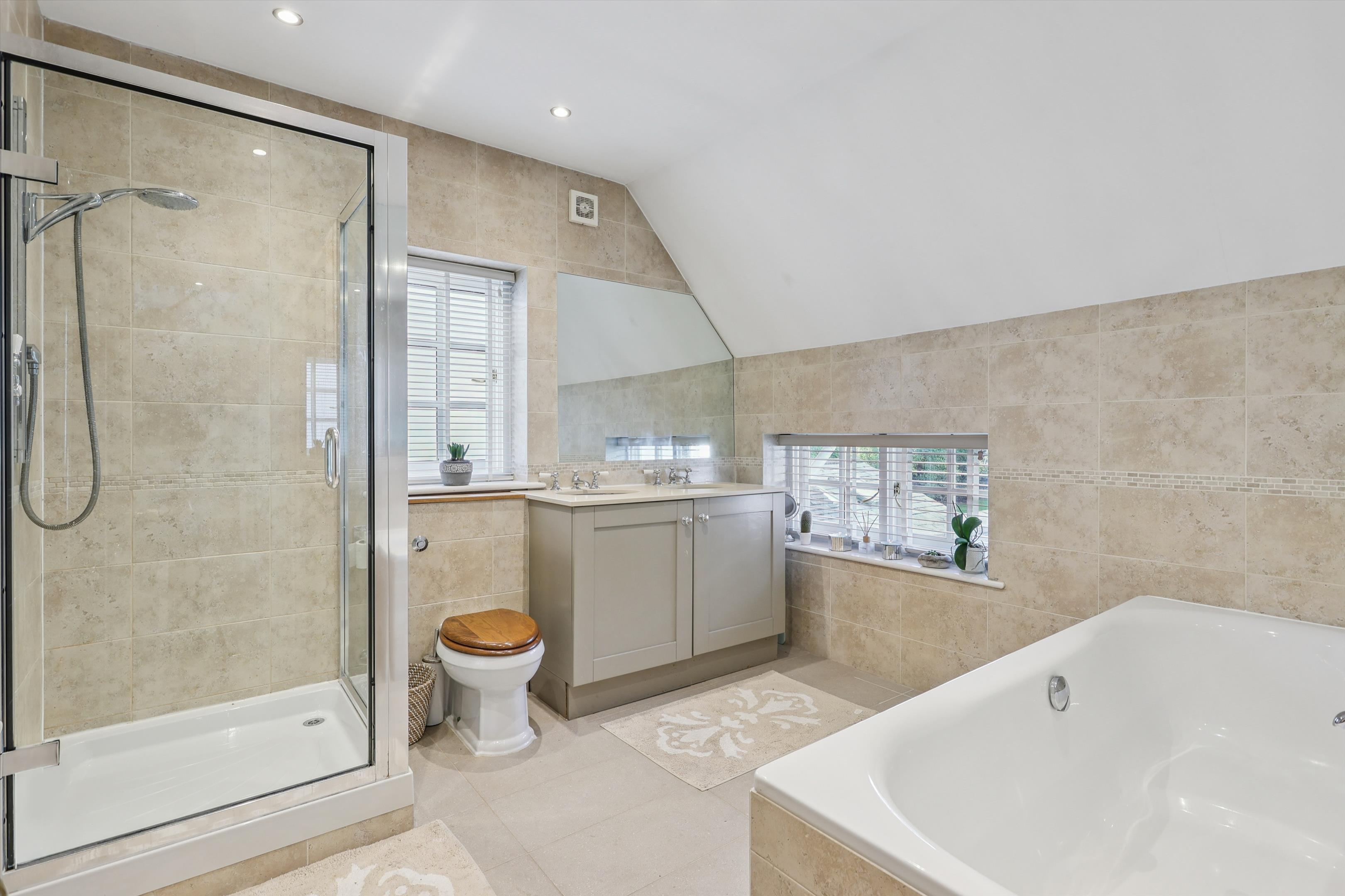 Littleworth Avenue, Esher, Surrey, KT10