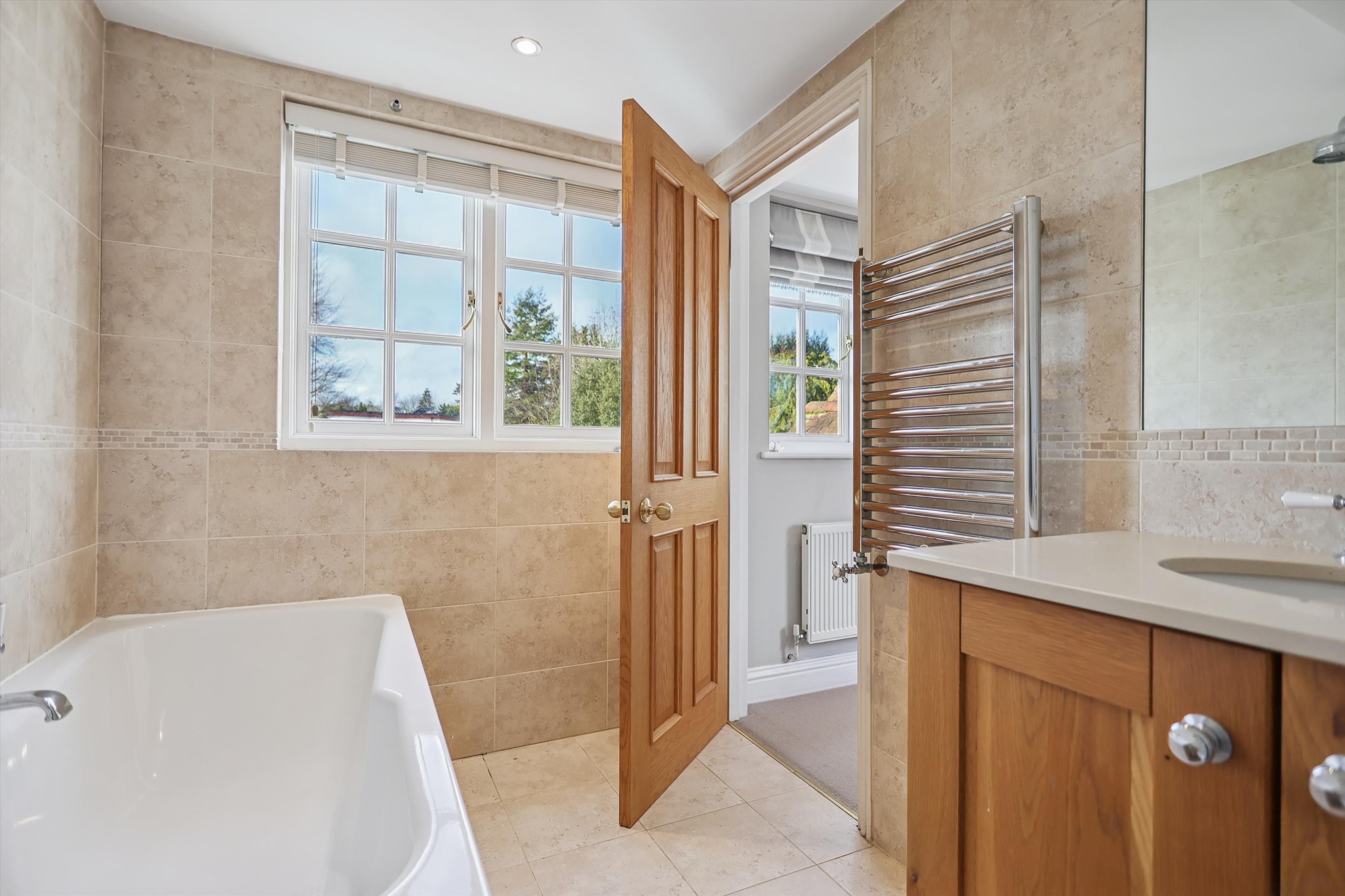 Littleworth Avenue, Esher, Surrey, KT10