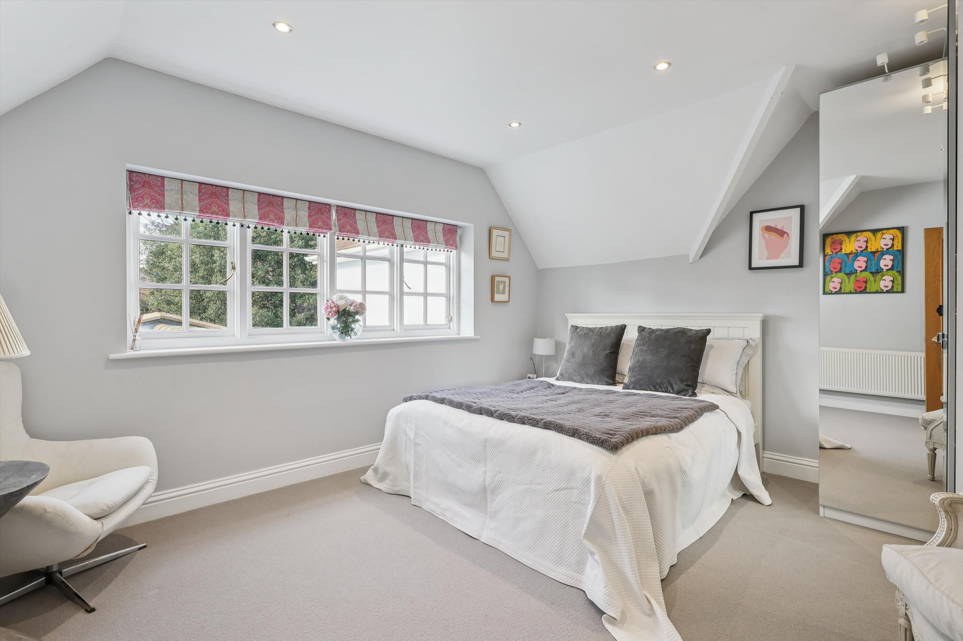 Littleworth Avenue, Esher, Surrey, KT10