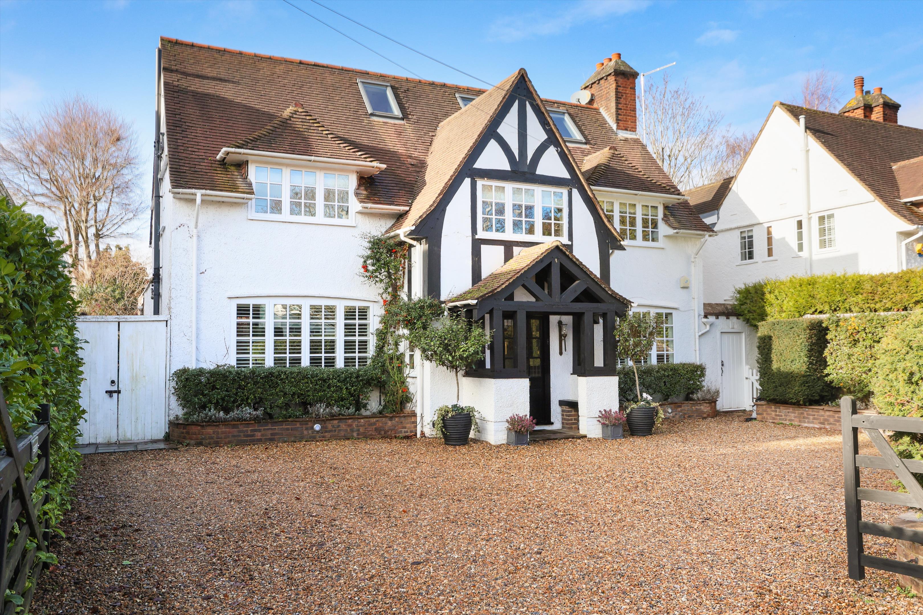 Littleworth Avenue, Esher, Surrey, KT10