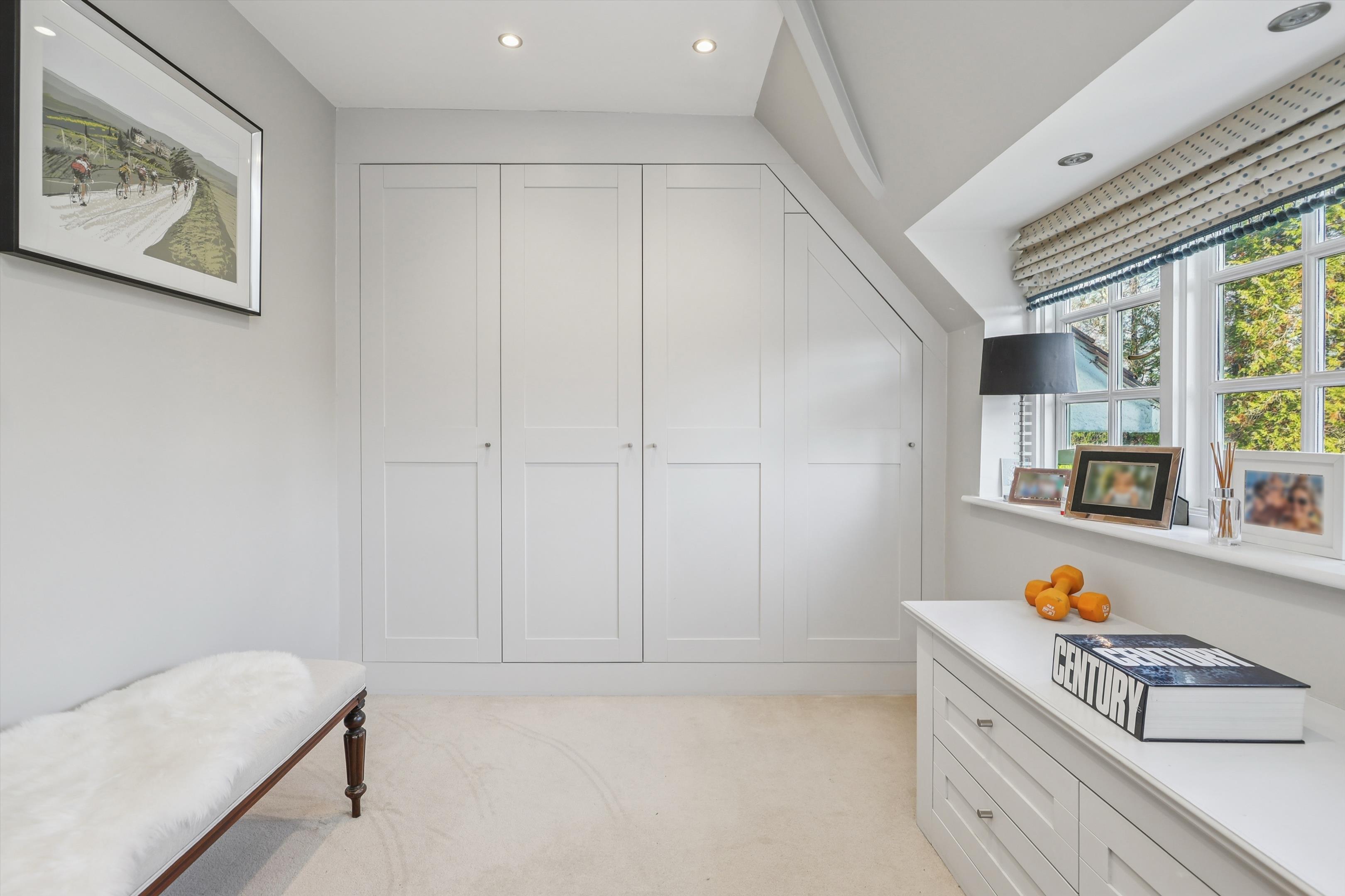 Littleworth Avenue, Esher, Surrey, KT10