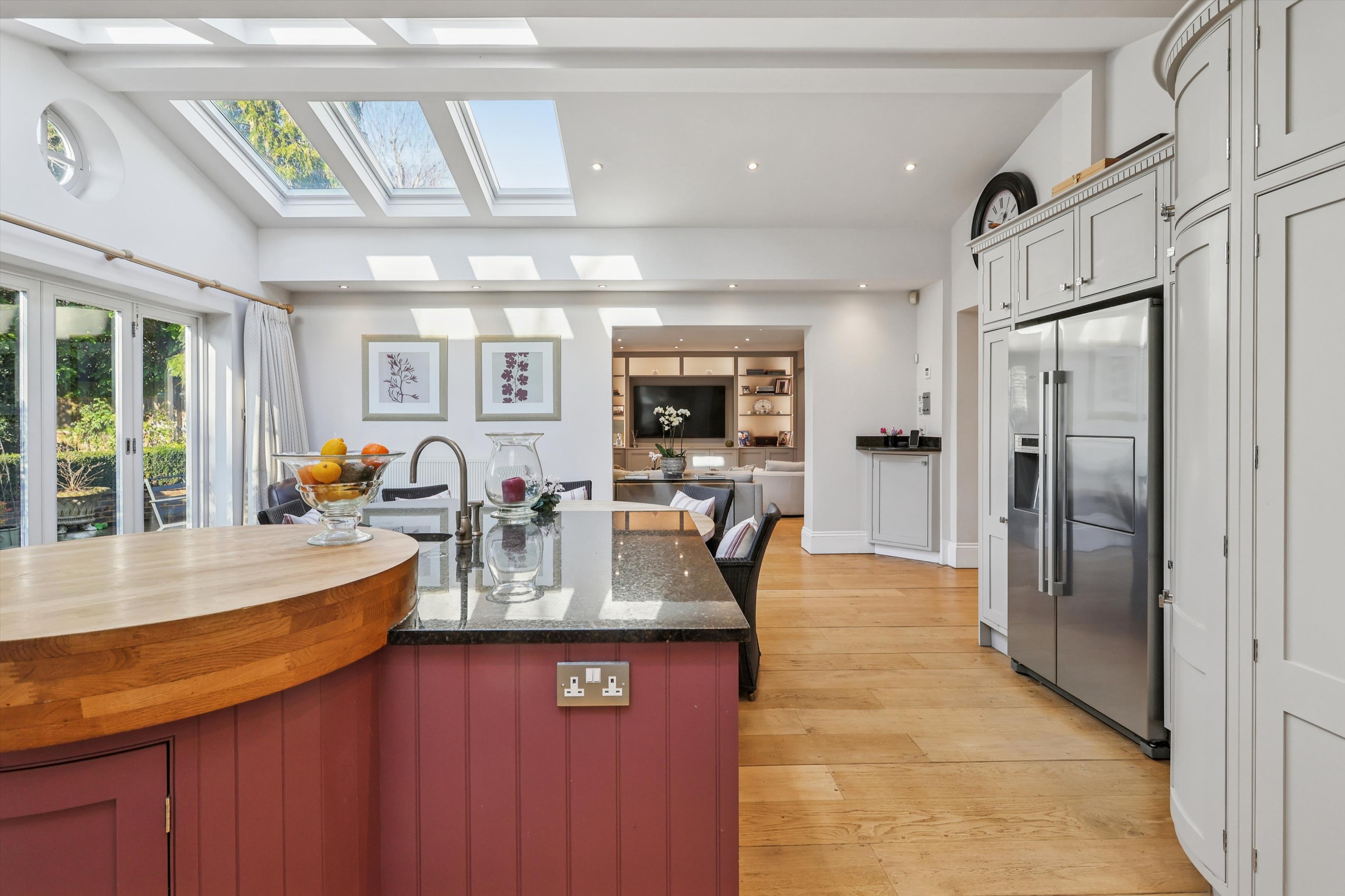 Littleworth Avenue, Esher, Surrey, KT10
