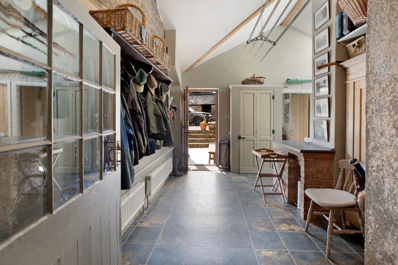 Dira Barton, East Village, Crediton, Devon, EX17
