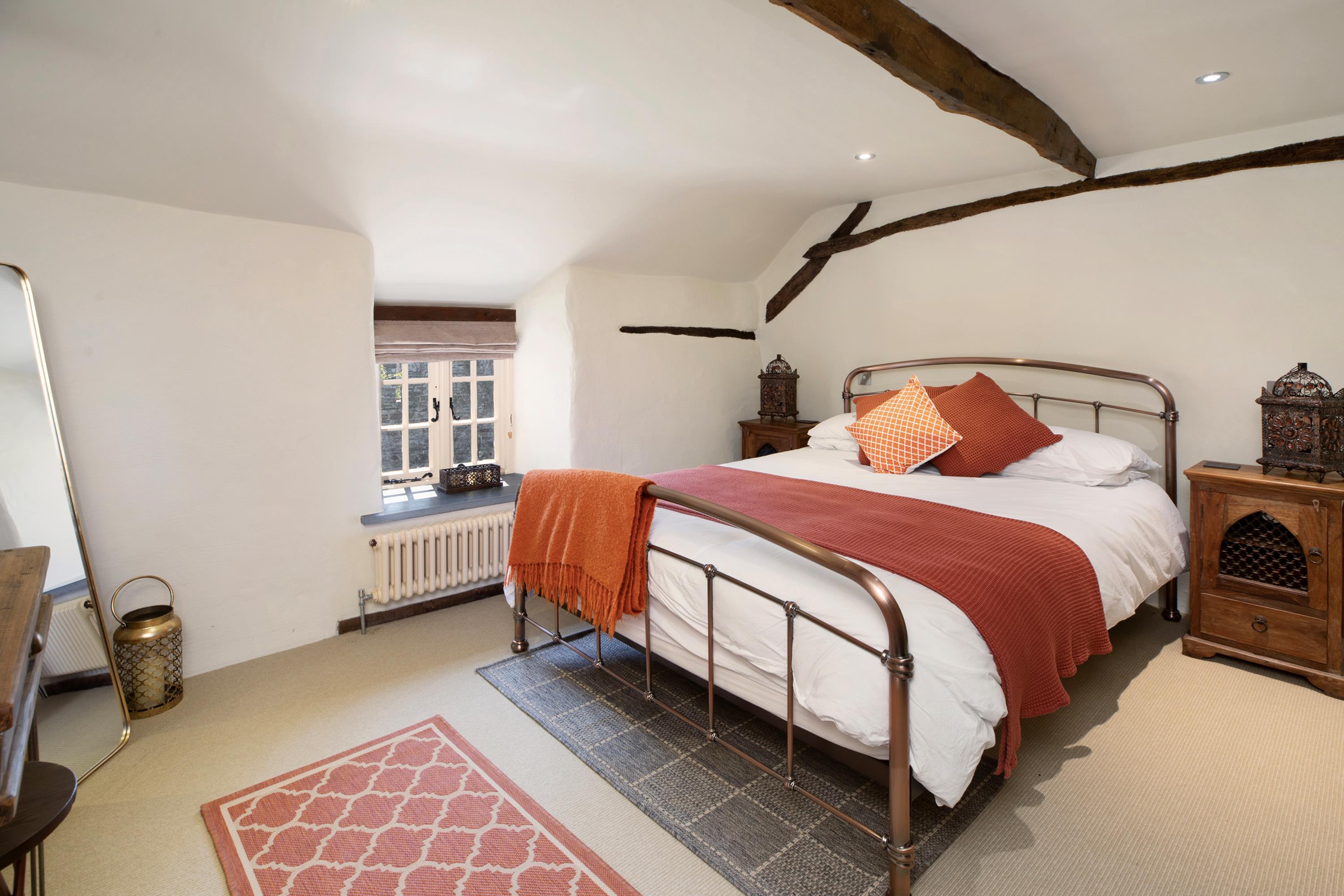Lower Hill Farm, Lamerton, Tavistock, Devon, PL19.
